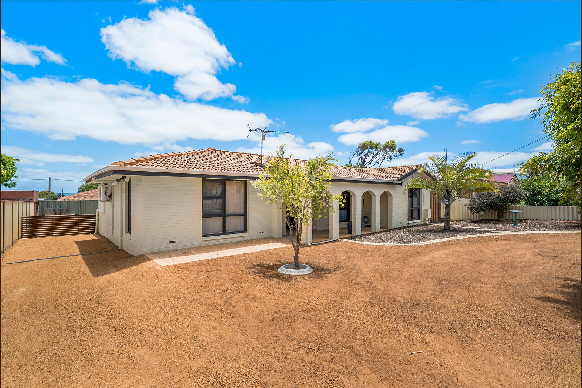 8 Pearson Street, Mount Tarcoola, WA 6530