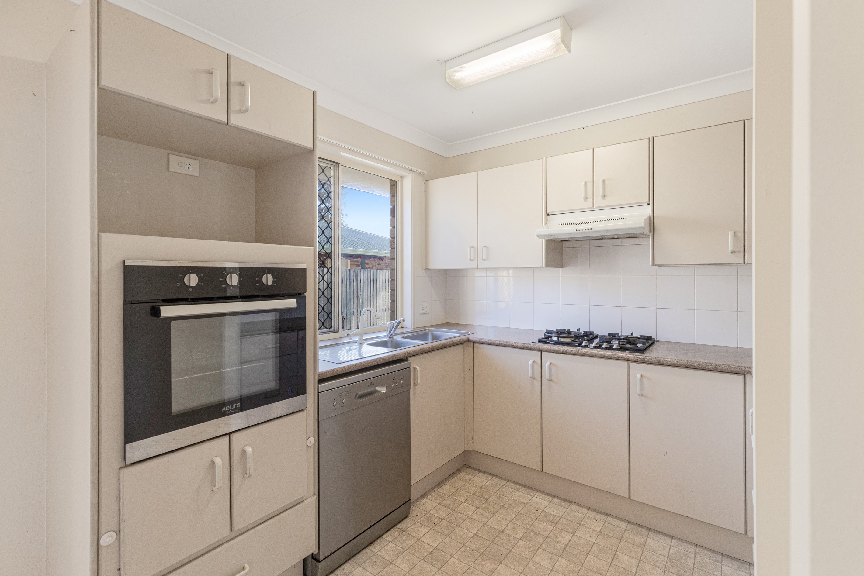 29 Joseph Street, Oakey, QLD 4401