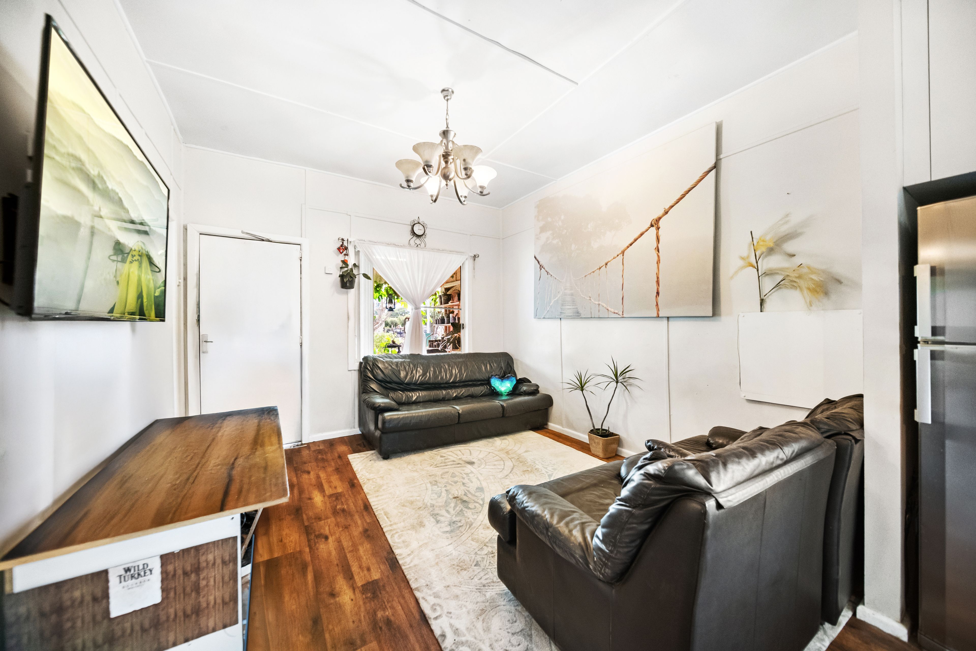850 The Horsley Drive — photo 3 of 13