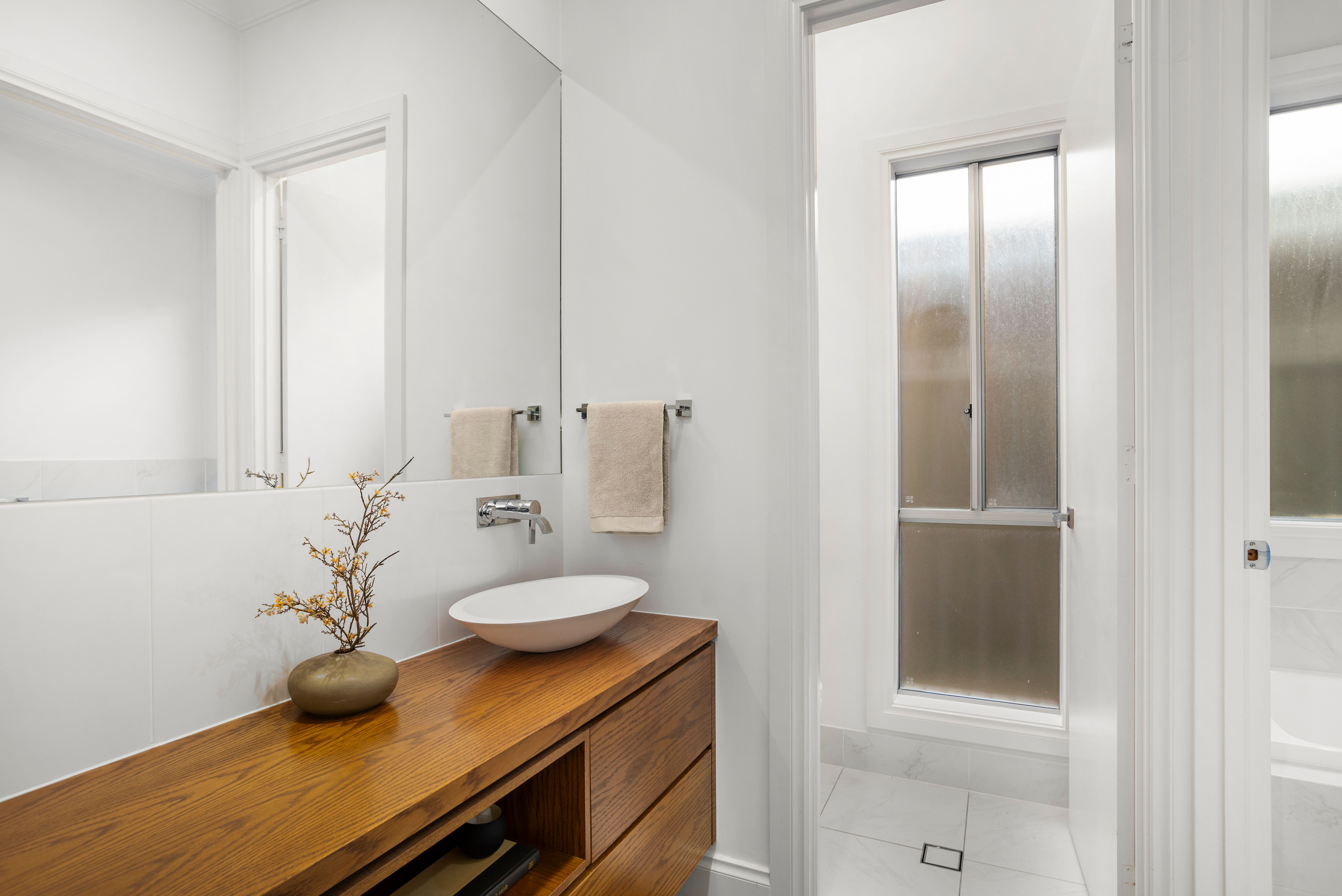 6 Minns Street West — photo 8 of 24
