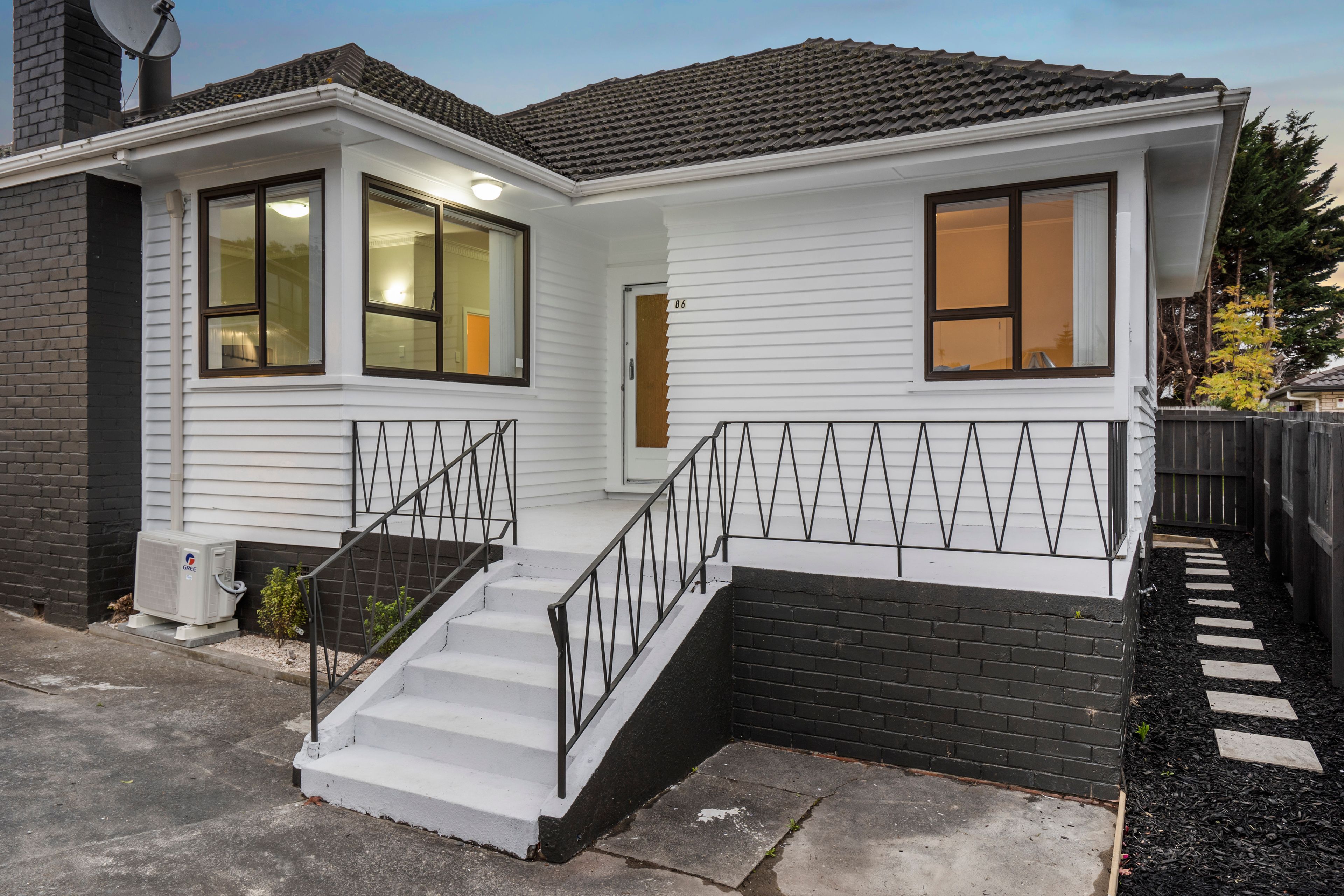 86 Pah Road, Papatoetoe, Manukau City