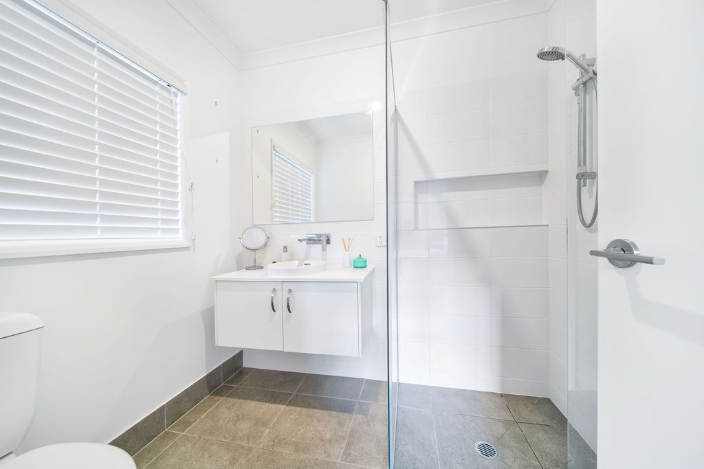 4 Mallee Place — photo 9 of 14