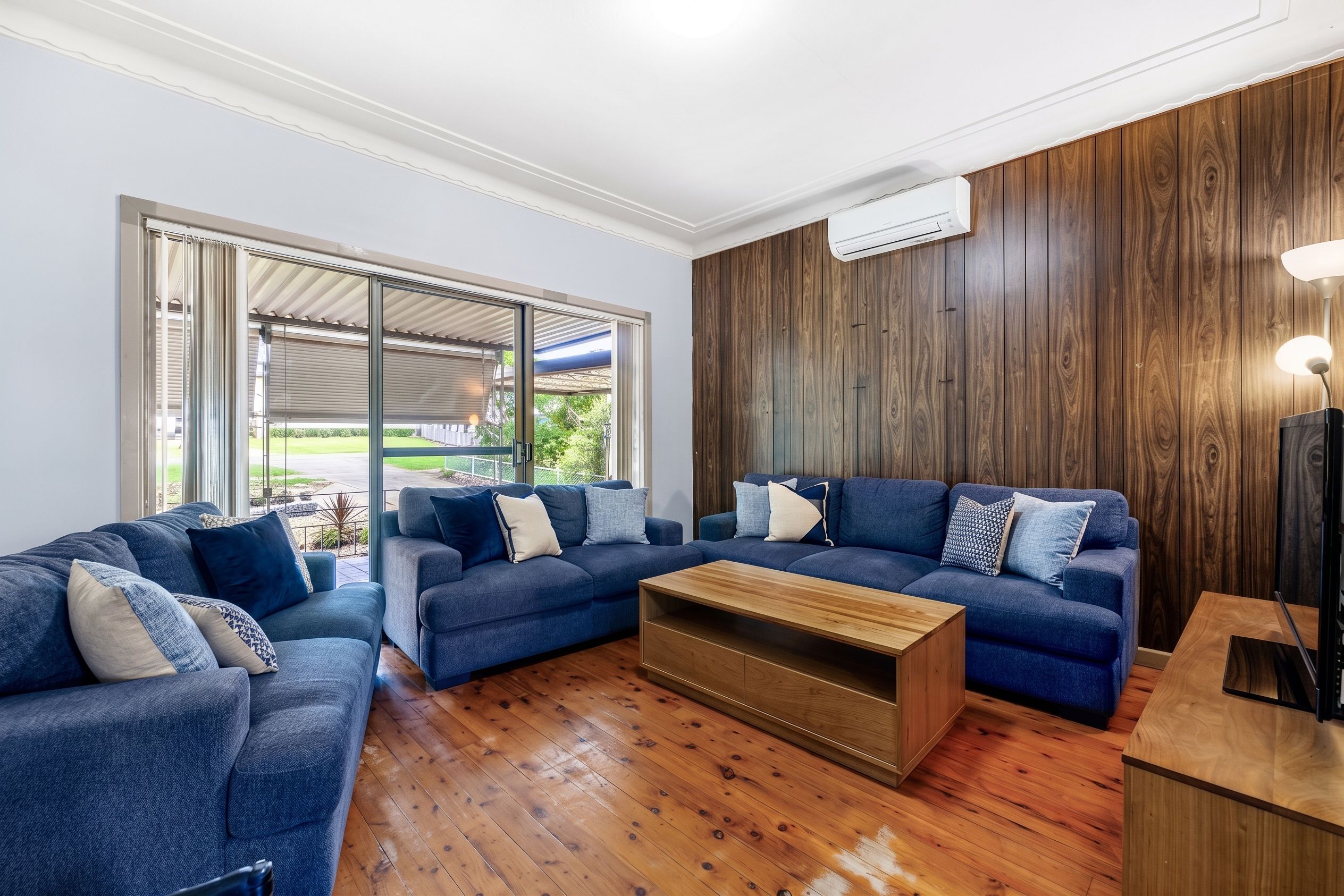 39 Yanderra Street — photo 3 of 12