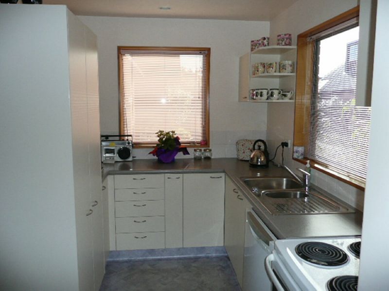 2/37 Cornwell Street, St Albans, Christchurch City