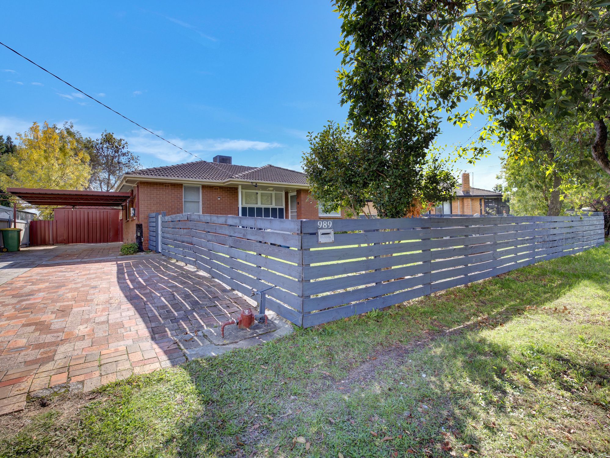 989 Captain Cook Drive, North Albury NSW 2640