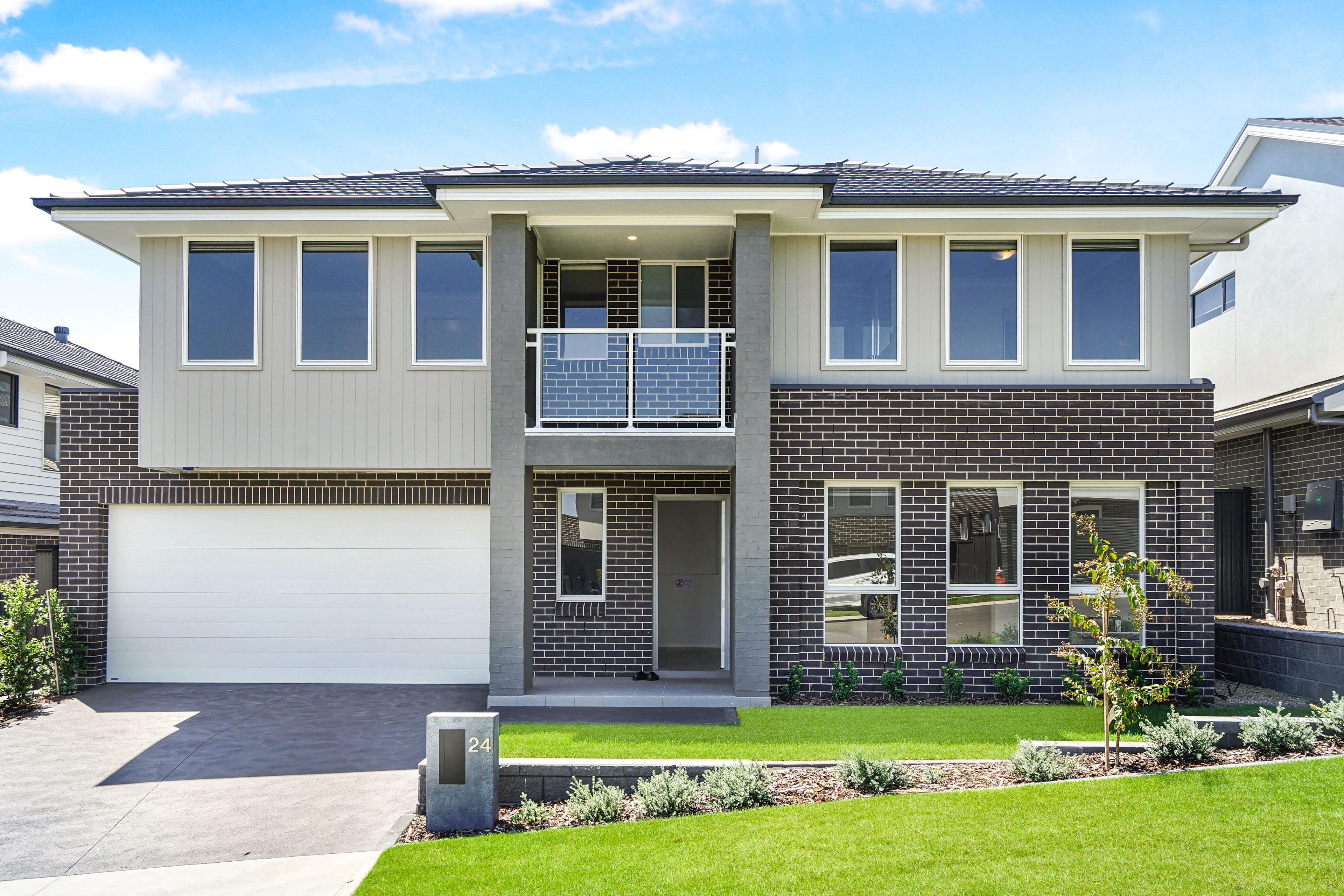 24 Manege Street — photo from Ray White United Group