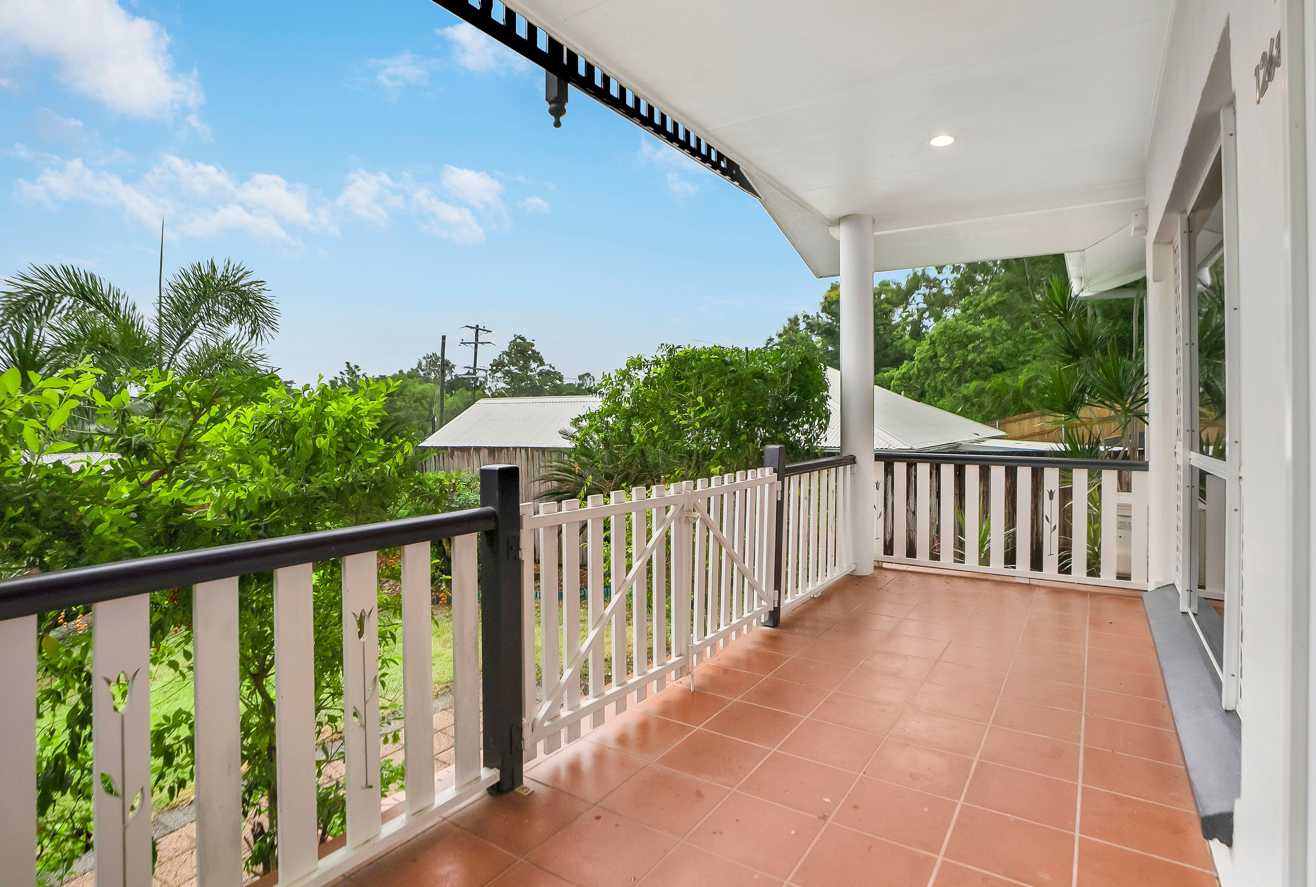 2/126 Balaclava Road, Earlville, QLD 4870