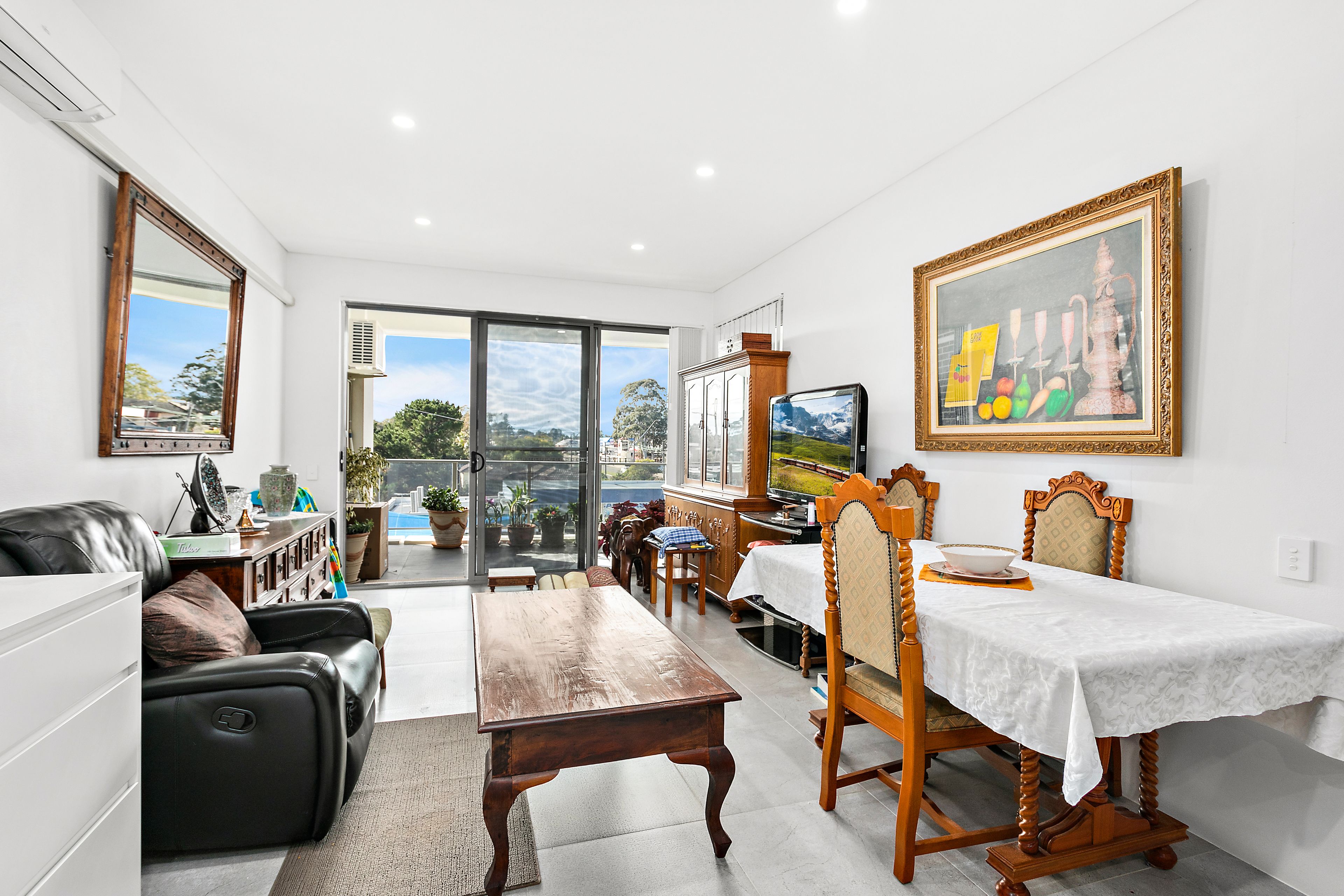 202/83 Lawrence Street, Peakhurst, NSW 2210
