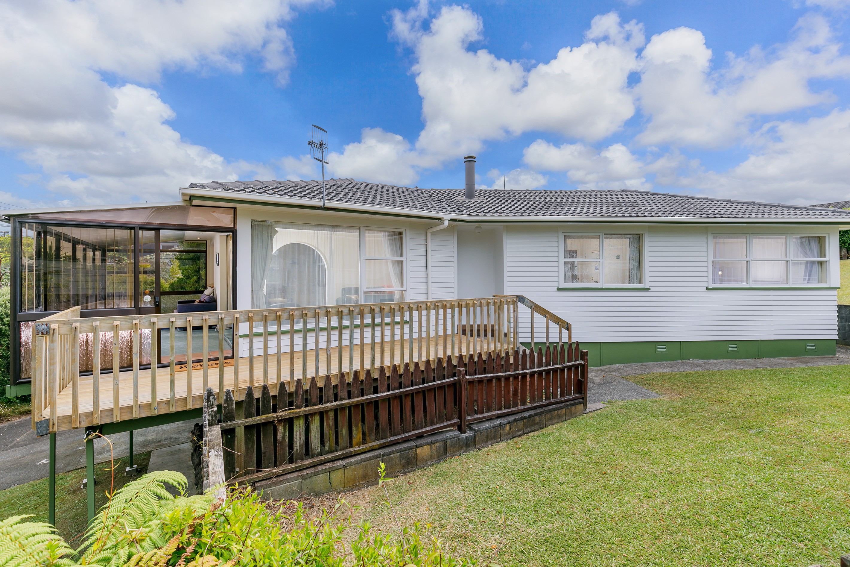 7 Mowbray Place, Sunnynook, North Shore City