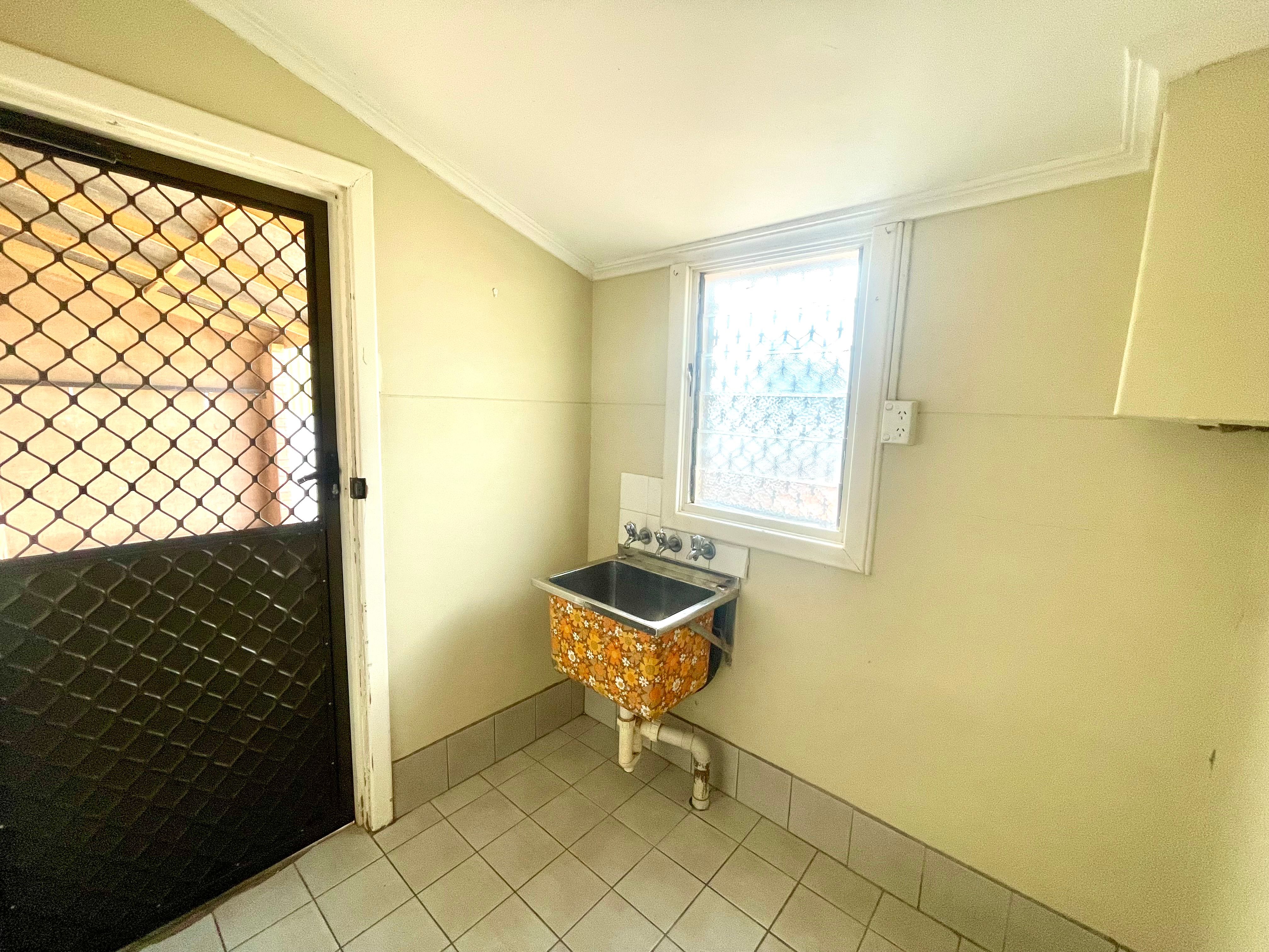 51 Mitchell Street — photo 8 of 10