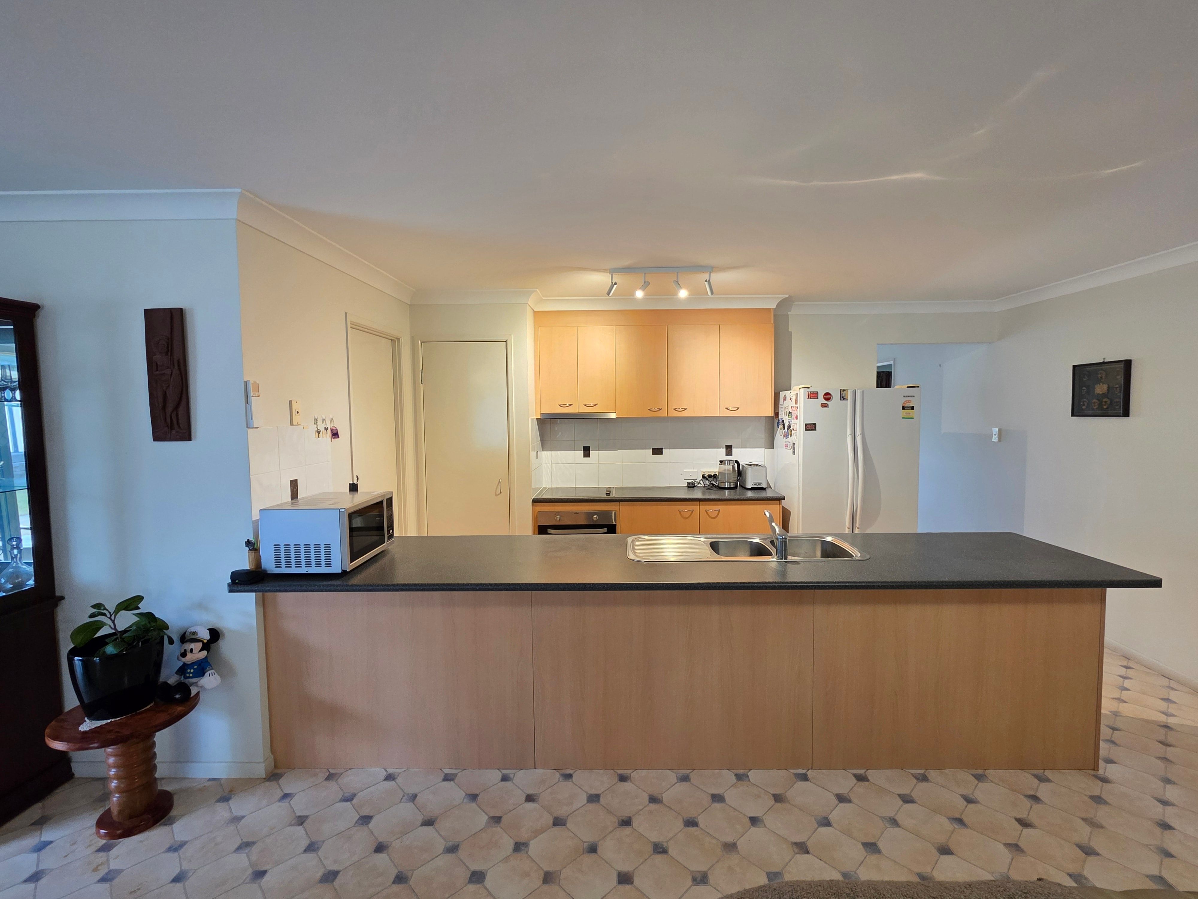 10 Matthew Court — photo 3 of 18