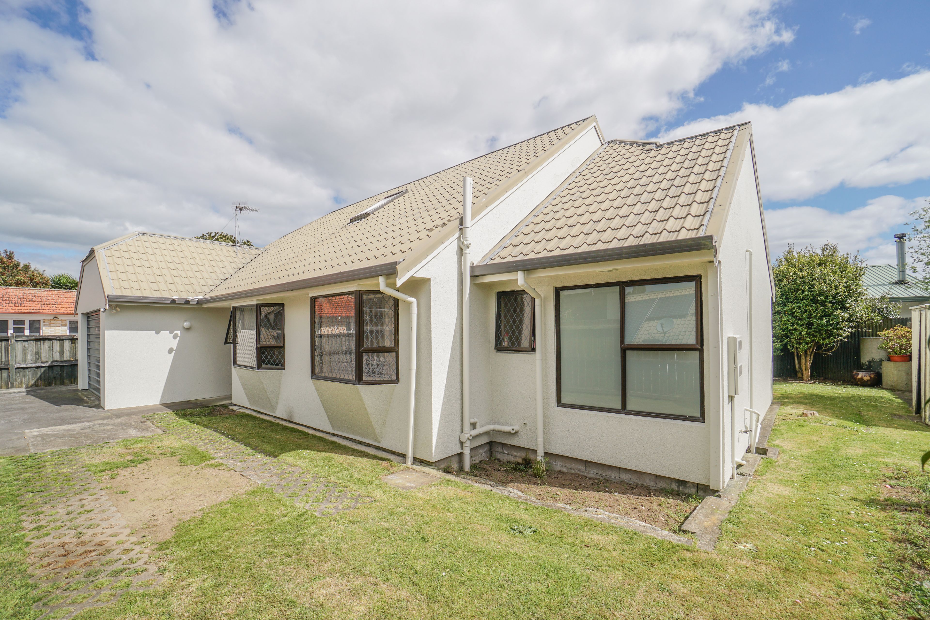 2/11 Beach Road, Papakura, Papakura
