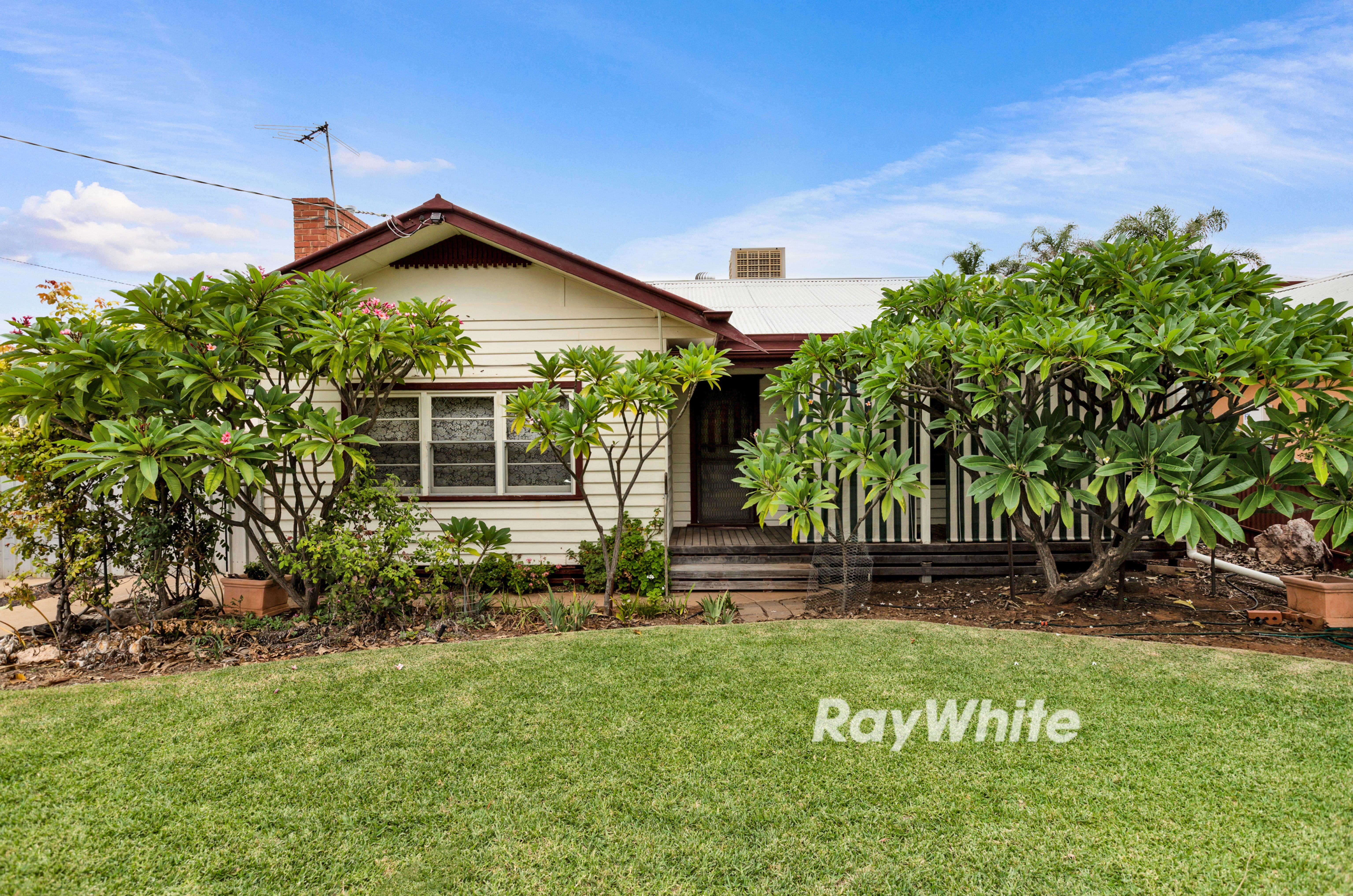 148 Barney Street, Armidale NSW 2350