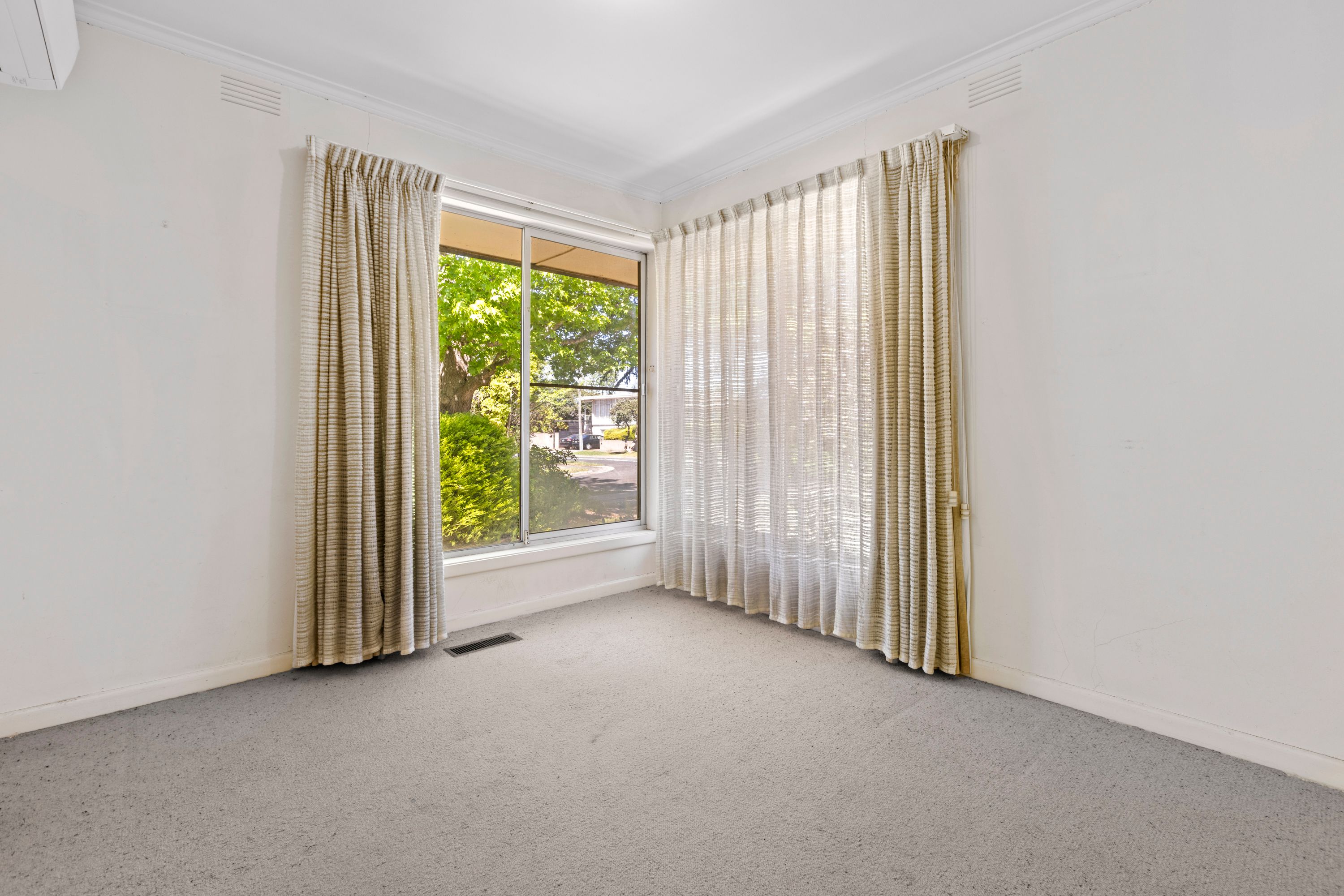 15 Blue Hills Avenue — photo 6 of 13