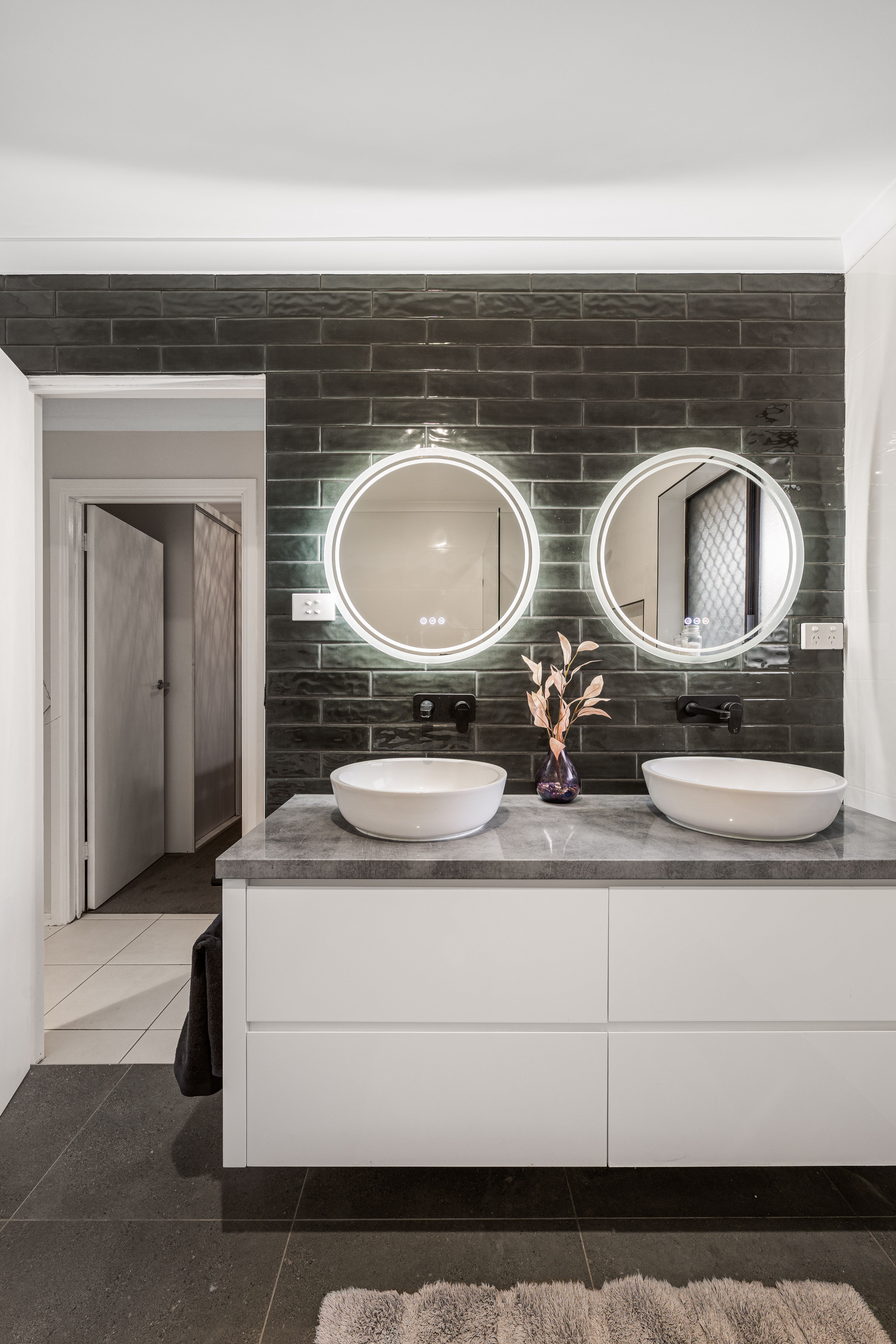 8 Zariba Court — photo 9 of 21
