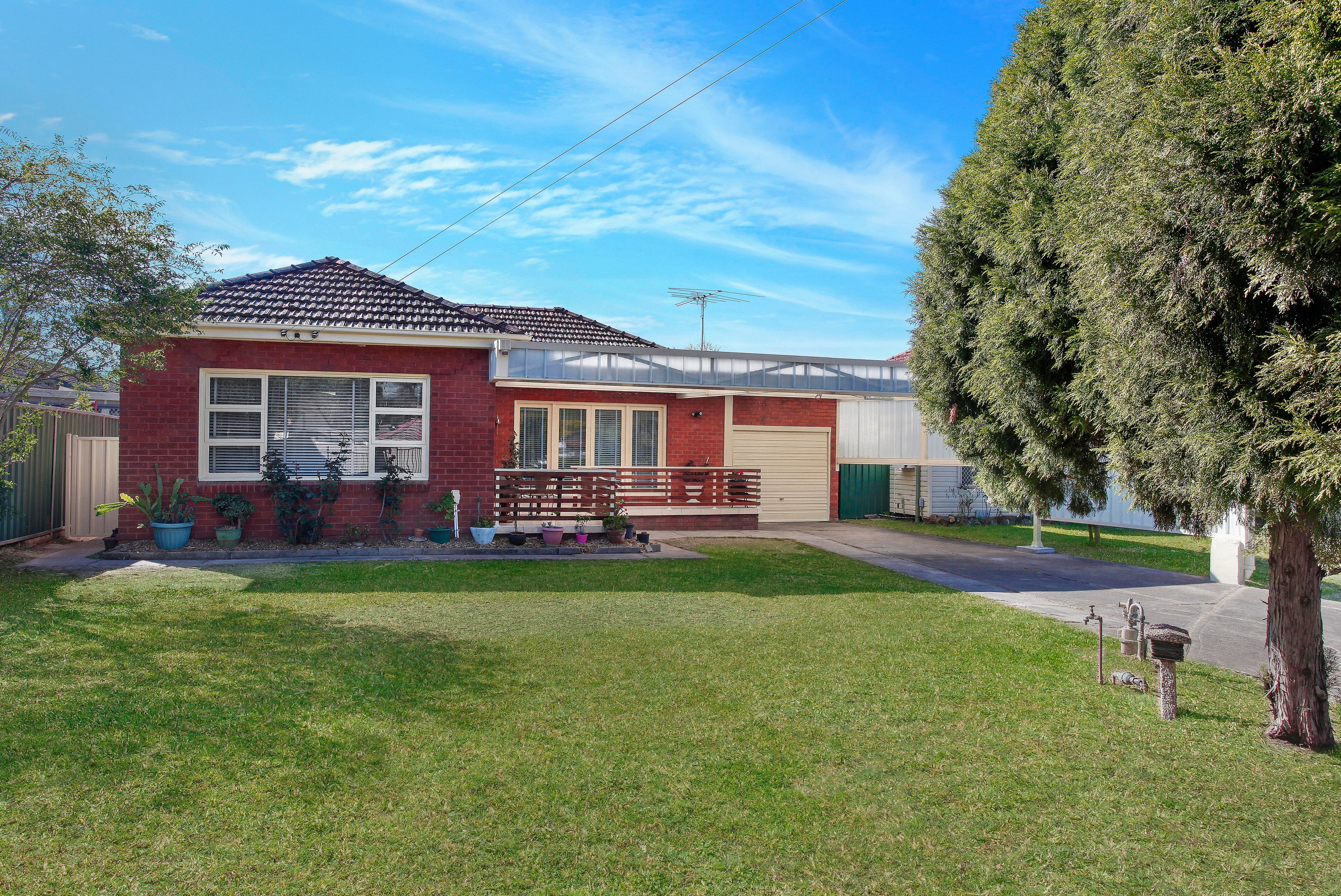 4 Smiths Avenue, Cabramatta, NSW 2166