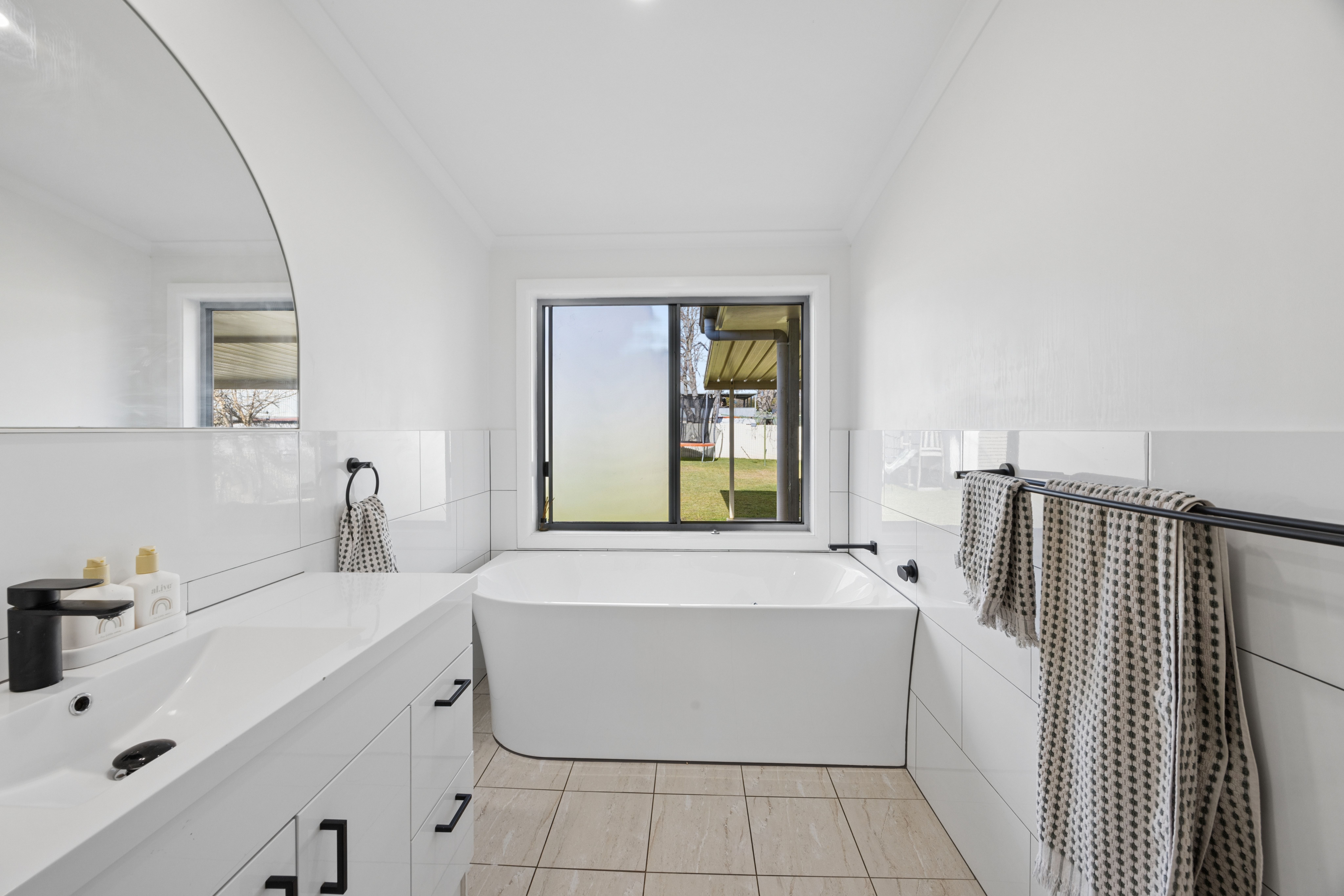 40 Miro Street — photo 12 of 21