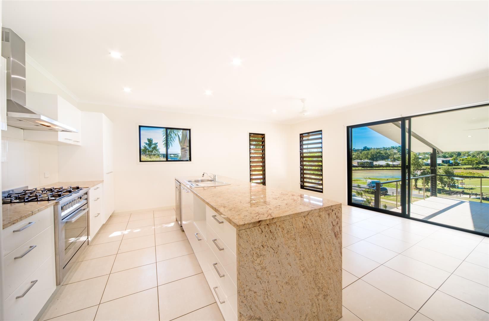 16 Parker Road, Cannonvale, QLD 4802