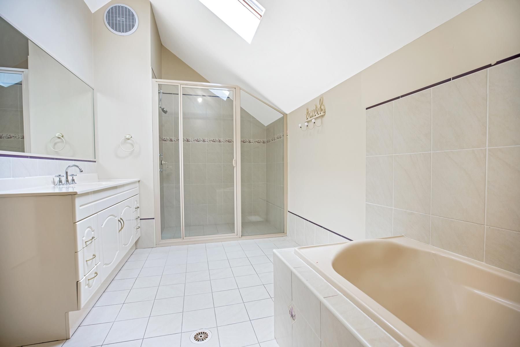 2/74 Cam Street, Cambridge Park, NSW 2747