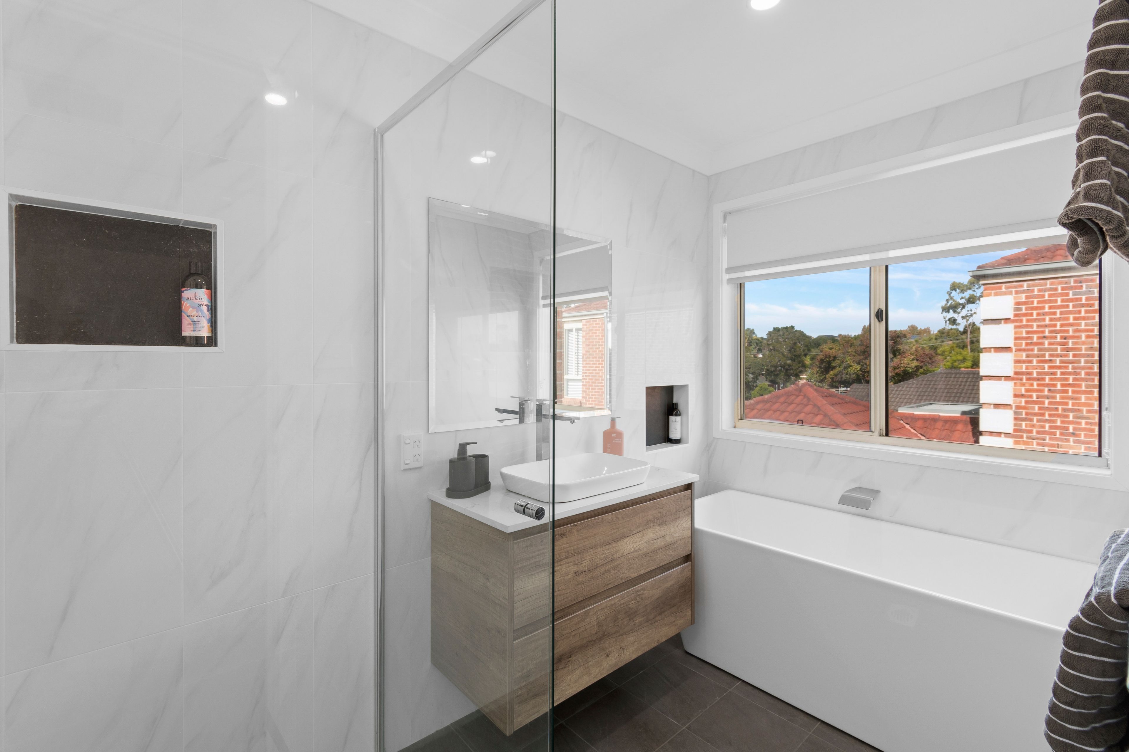 12 Robins Creek Drive — photo 17 of 24