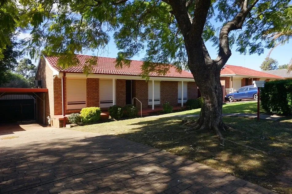 28 Queenscliff Street, Woodbine, NSW 2560