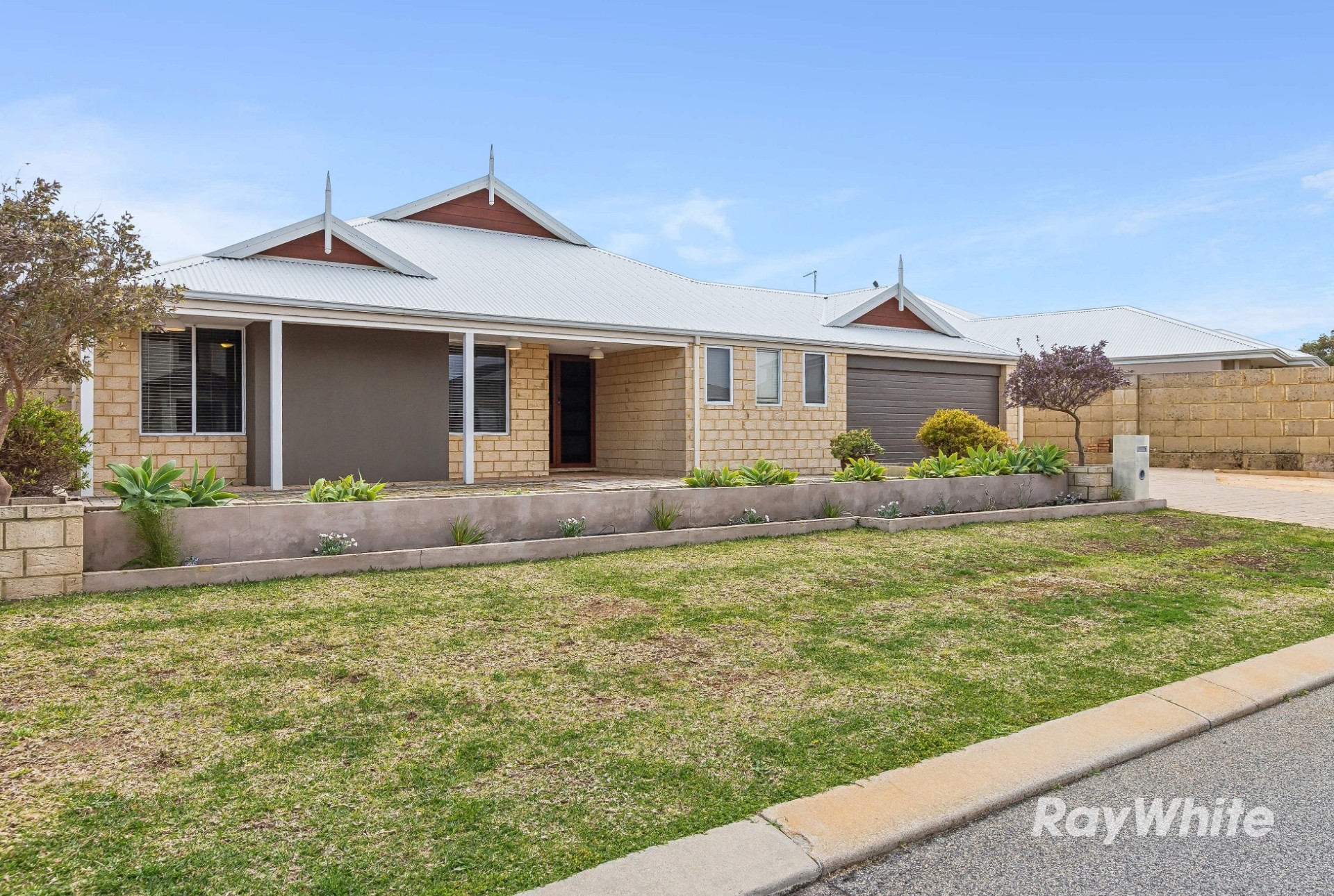 4 Nambucca Way, Secret Harbour, WA 6173