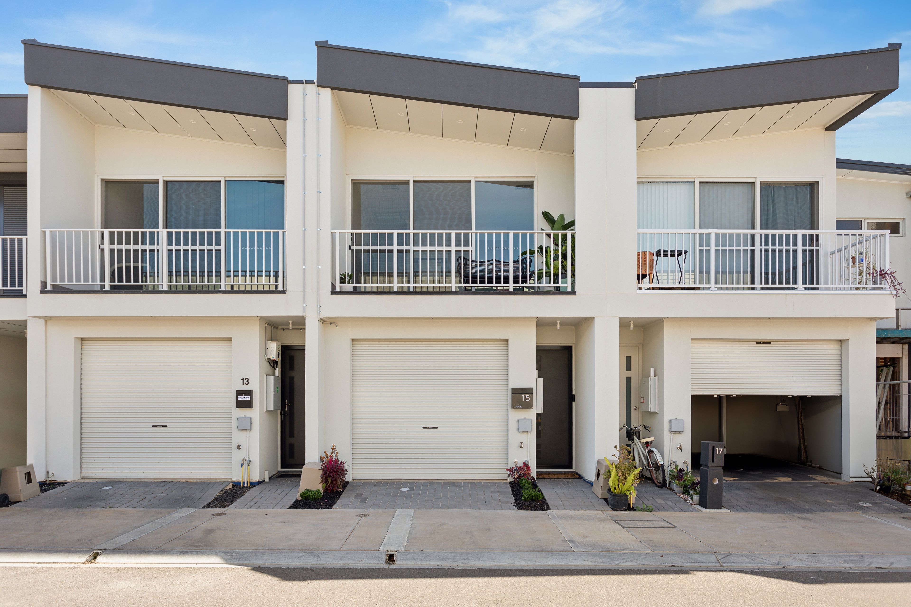 15 Angus Lane, Mansfield Park SA 5012