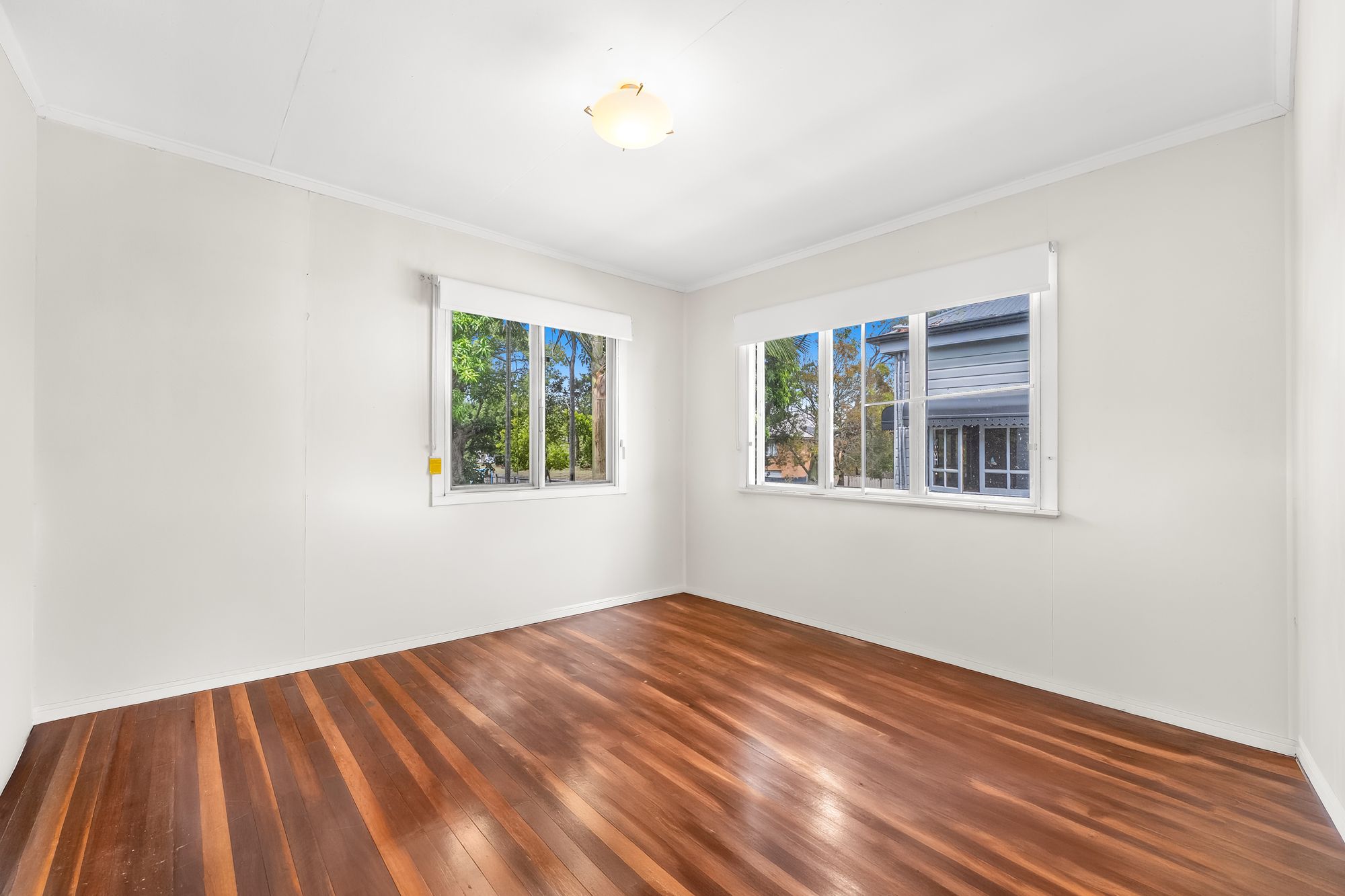 16 Railway Street — photo 6 of 13