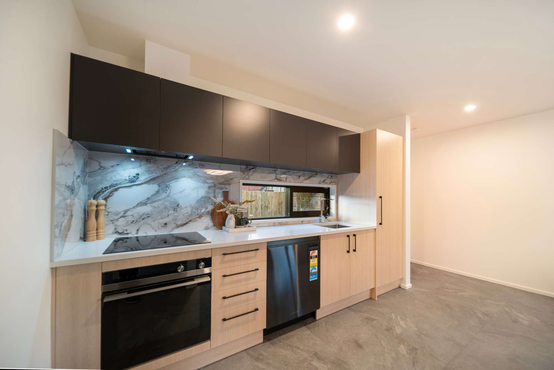 4/490 Cashel Street photo 4