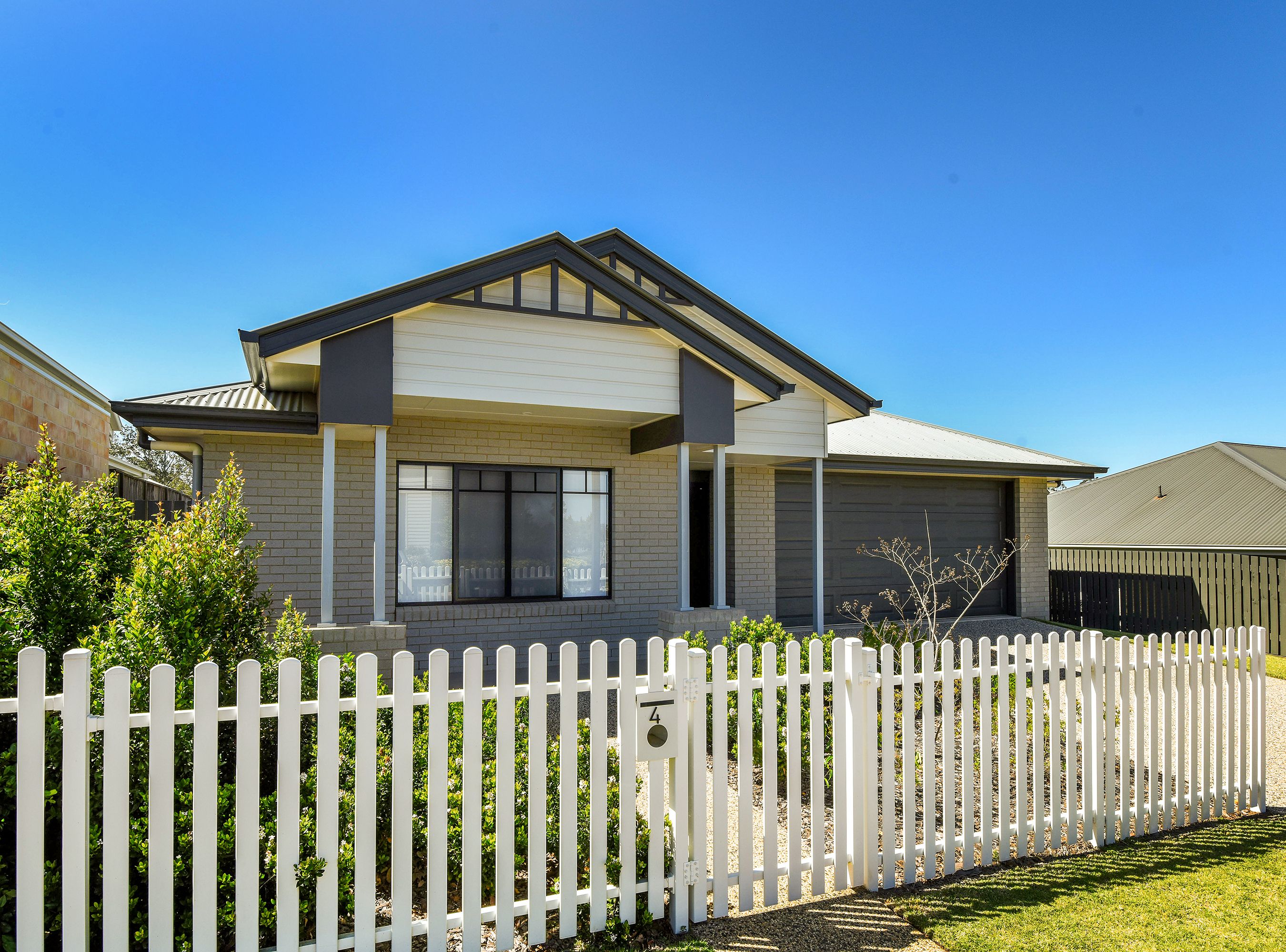 4 Fullbrook Avenue, Highfields, QLD 4352