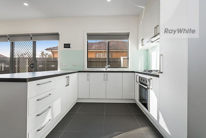 2/9 Richards Street, Lalor, VIC 3075