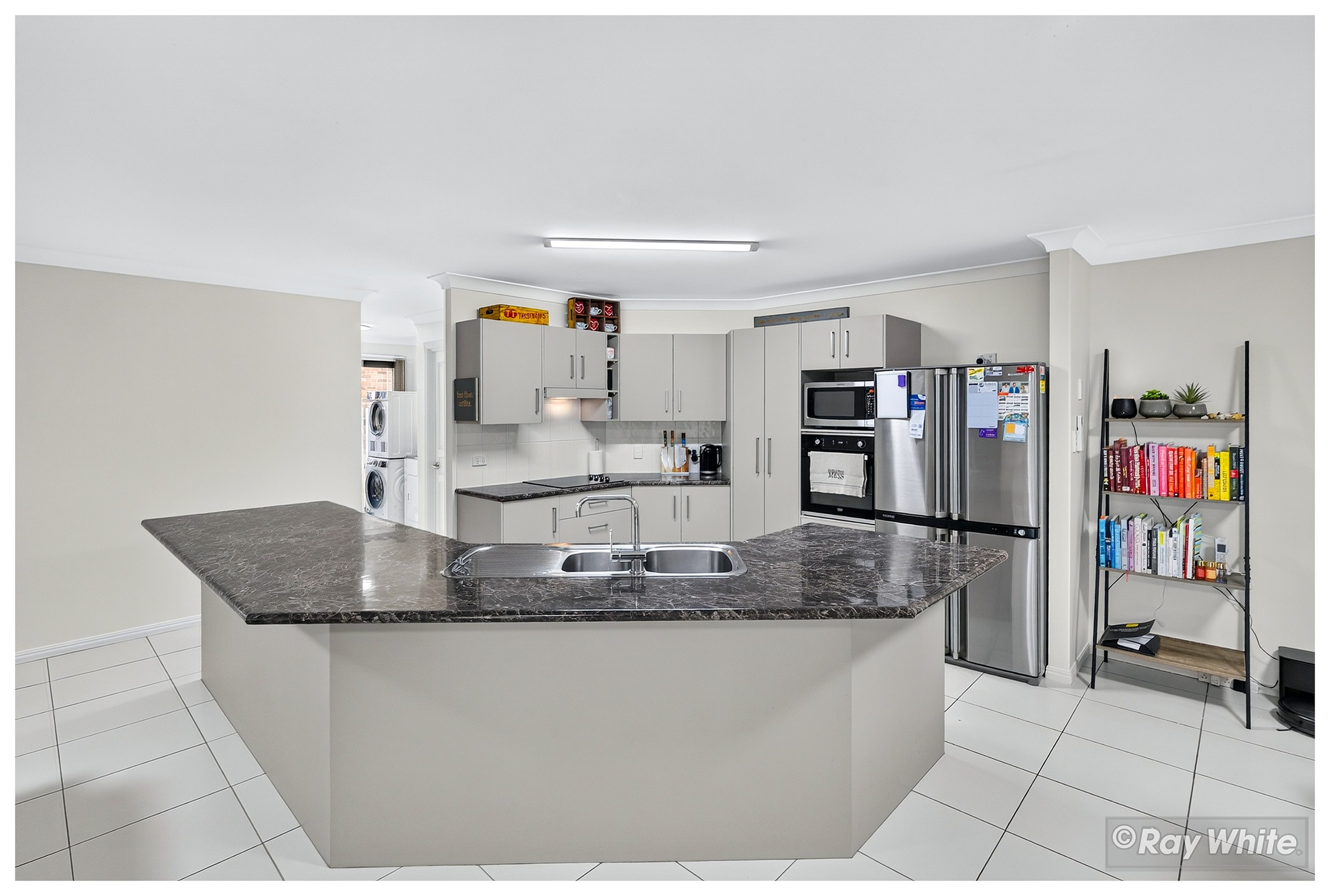 24 Conway Court, Gracemere, QLD 4702