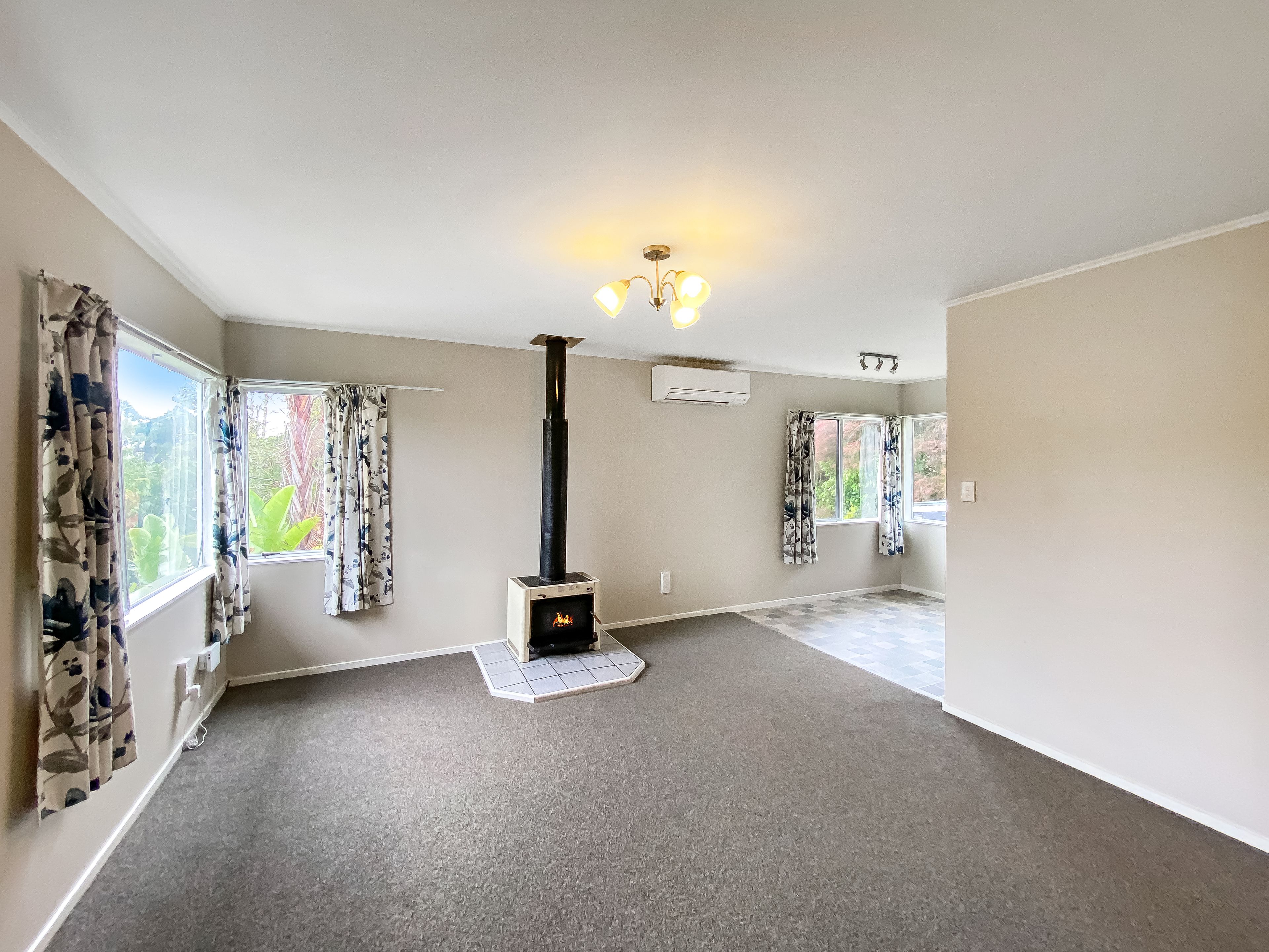 2/34A Helena Street, Massey, Waitakere City