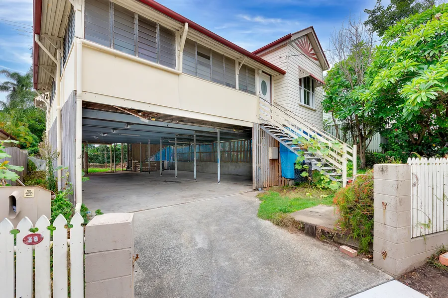 38 Railway Terrace, Dutton Park