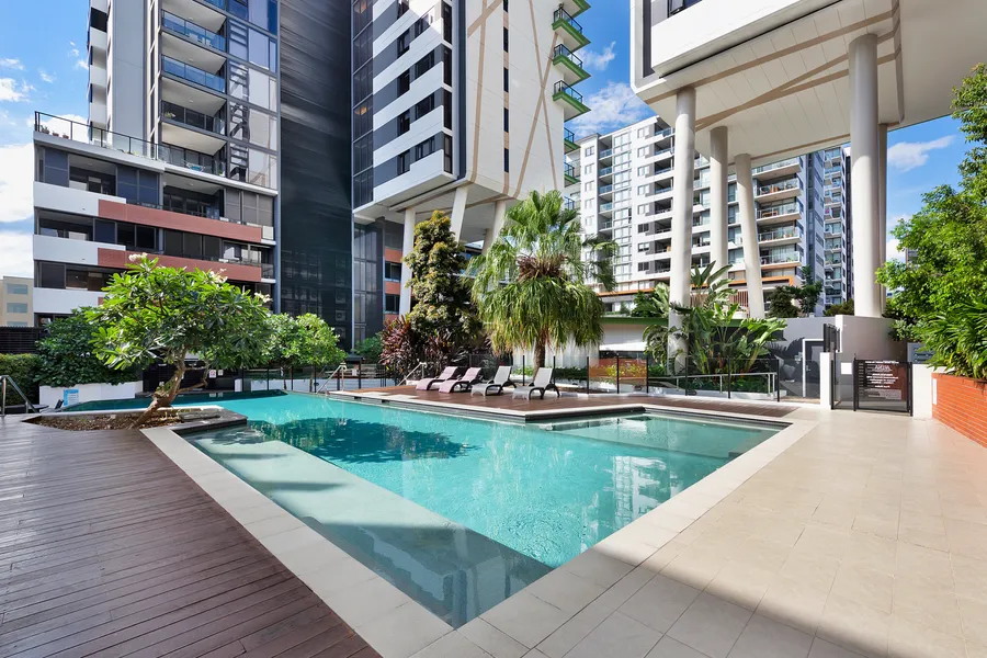 2083/9 Edmondstone Street, South Brisbane