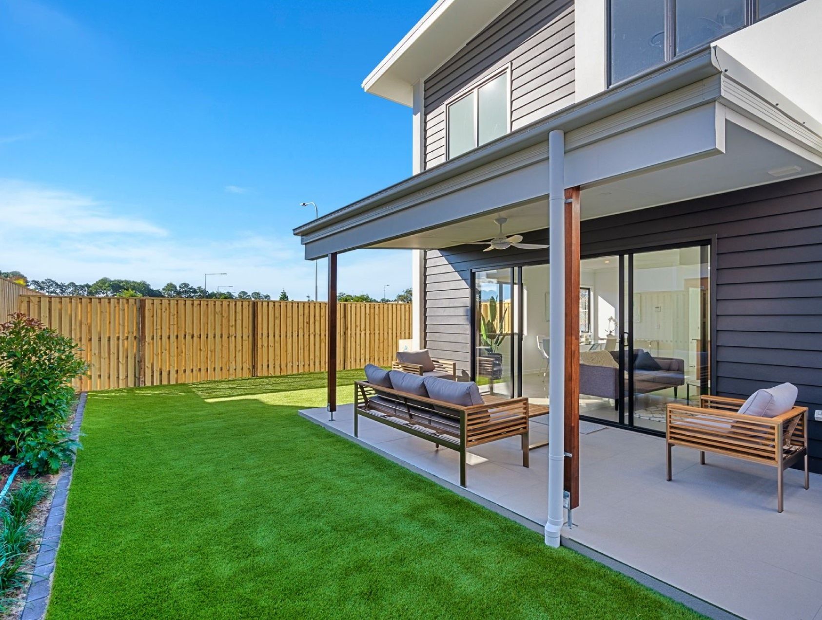 35 Sickle Avenue (Solstice Quays), Hope Island QLD 4212