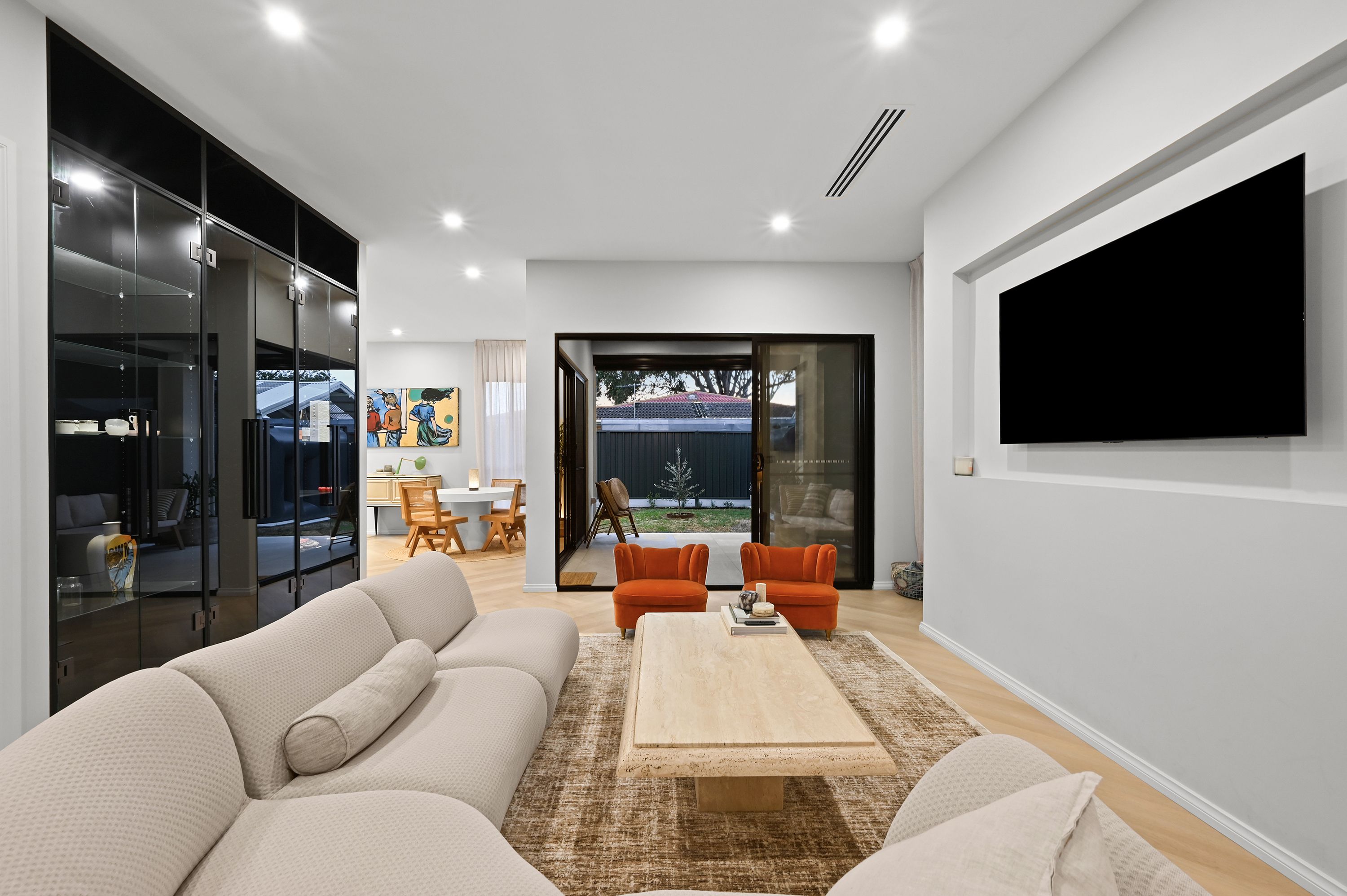 3 Burnett Crescent — photo 25 of 30