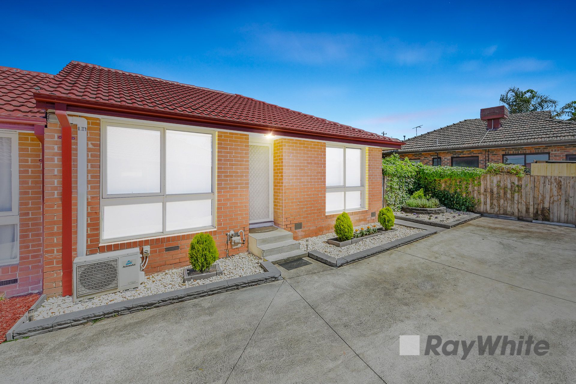 6 Rhoden Court, Dandenong North VIC 3175