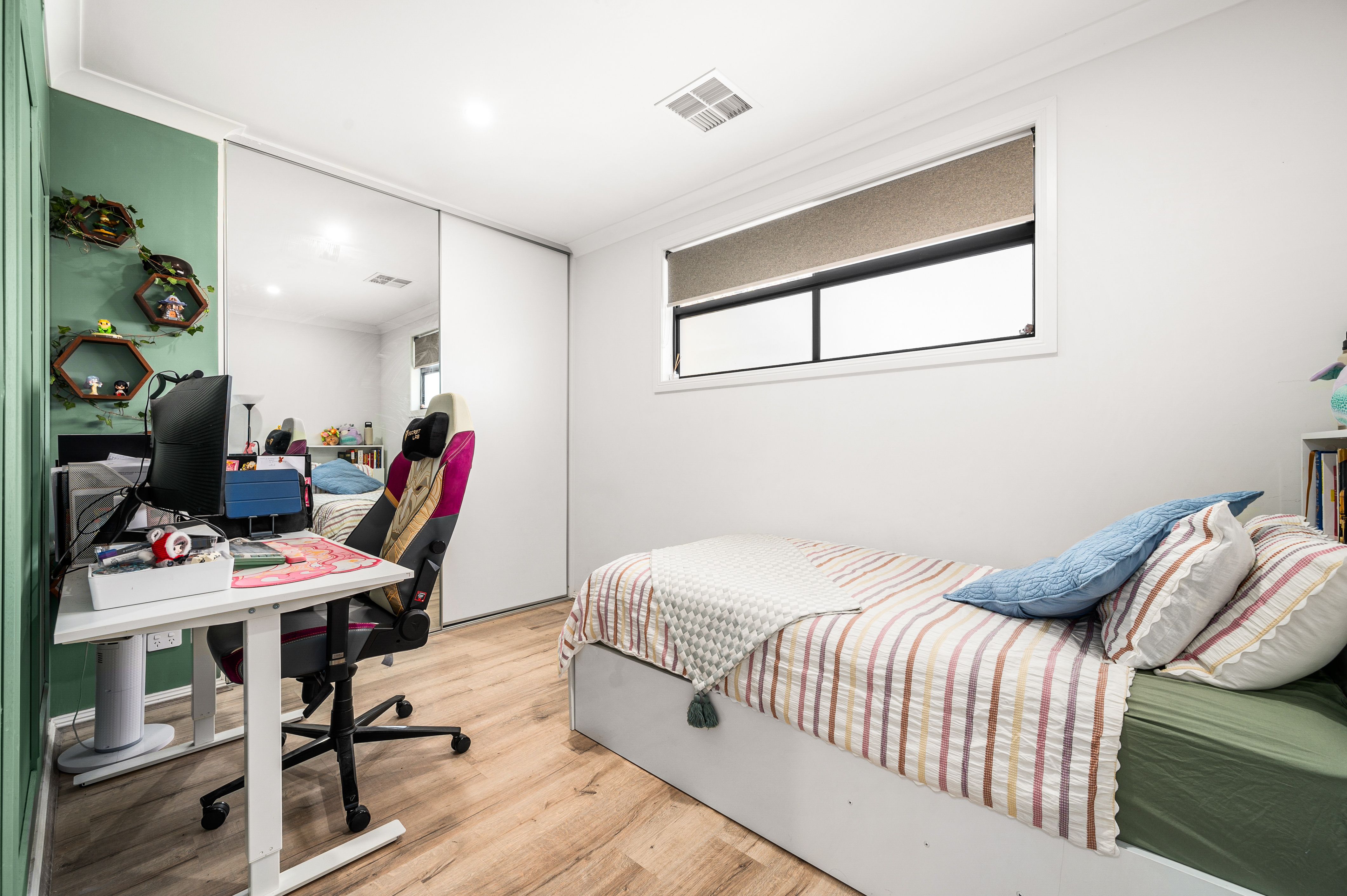 8 Jenny Avenue — photo 16 of 22