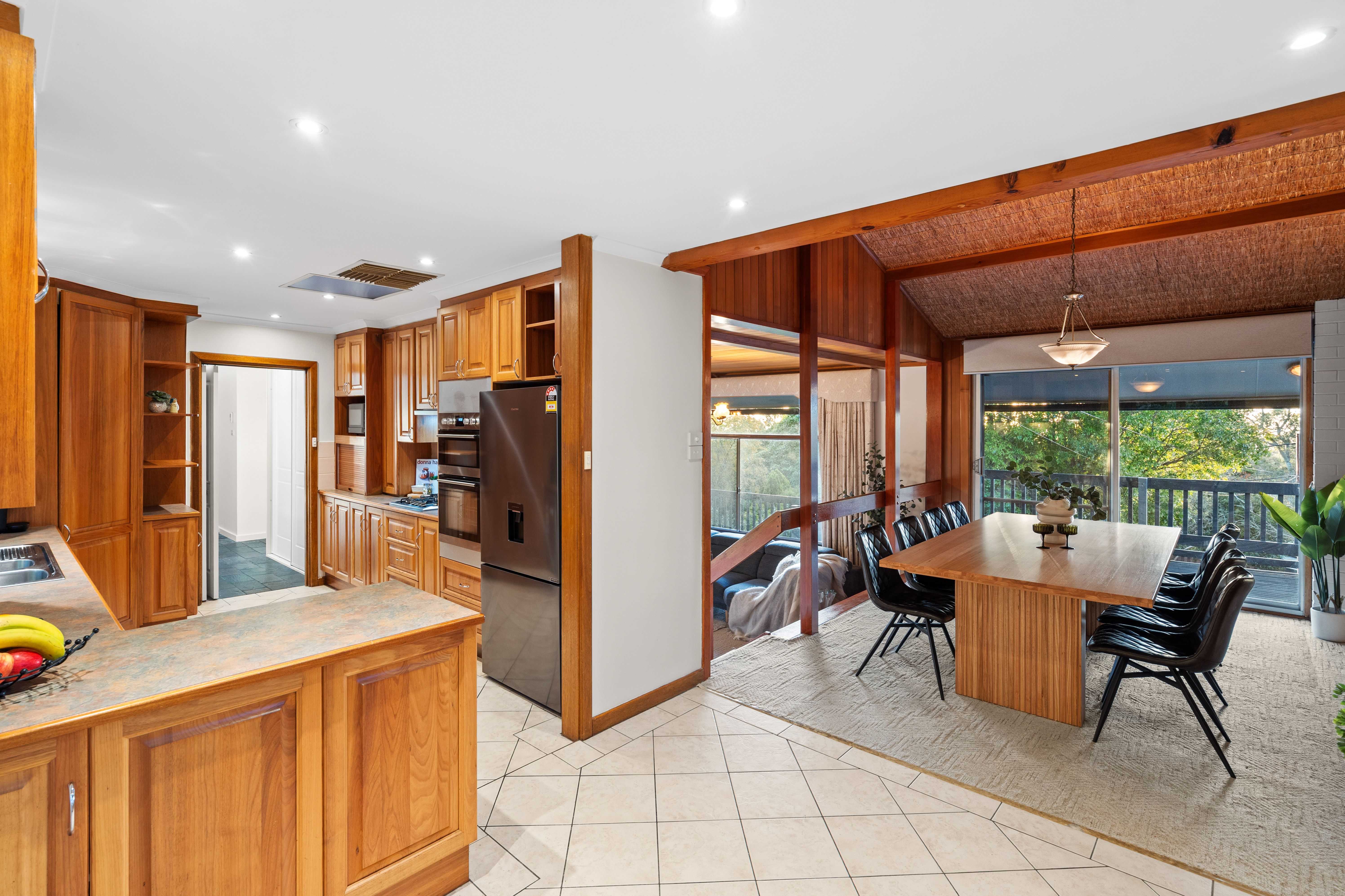 23 Laura Street — photo 7 of 24