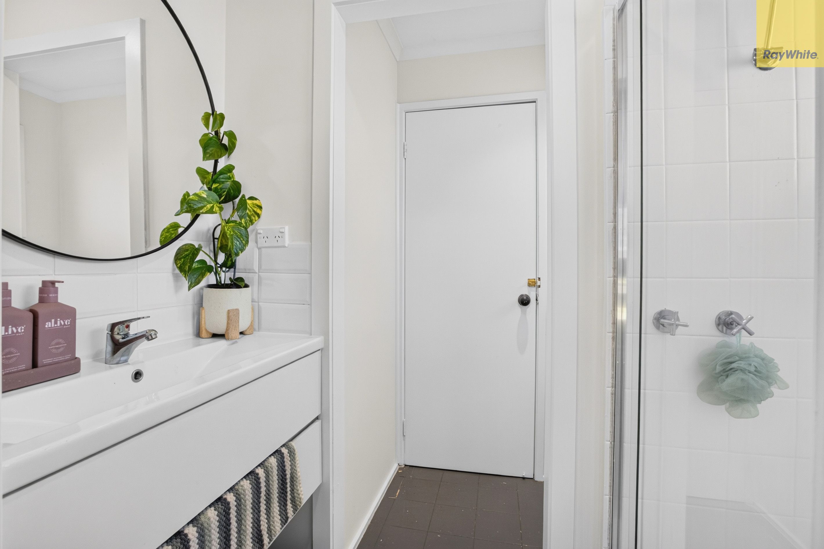 8 Nathan Drive — photo 9 of 19