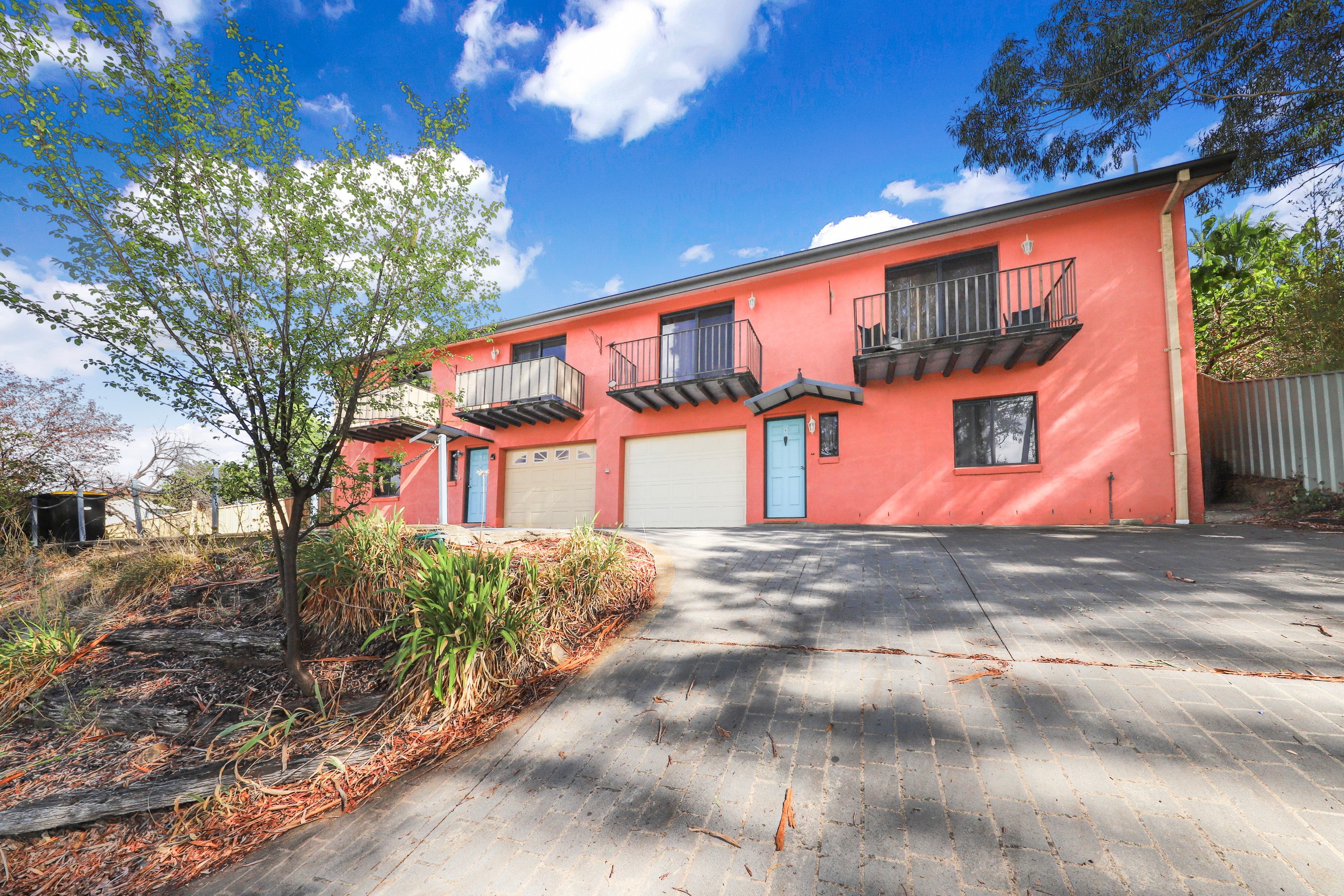 53A & 53B Howick Street, Tumut, NSW 2720