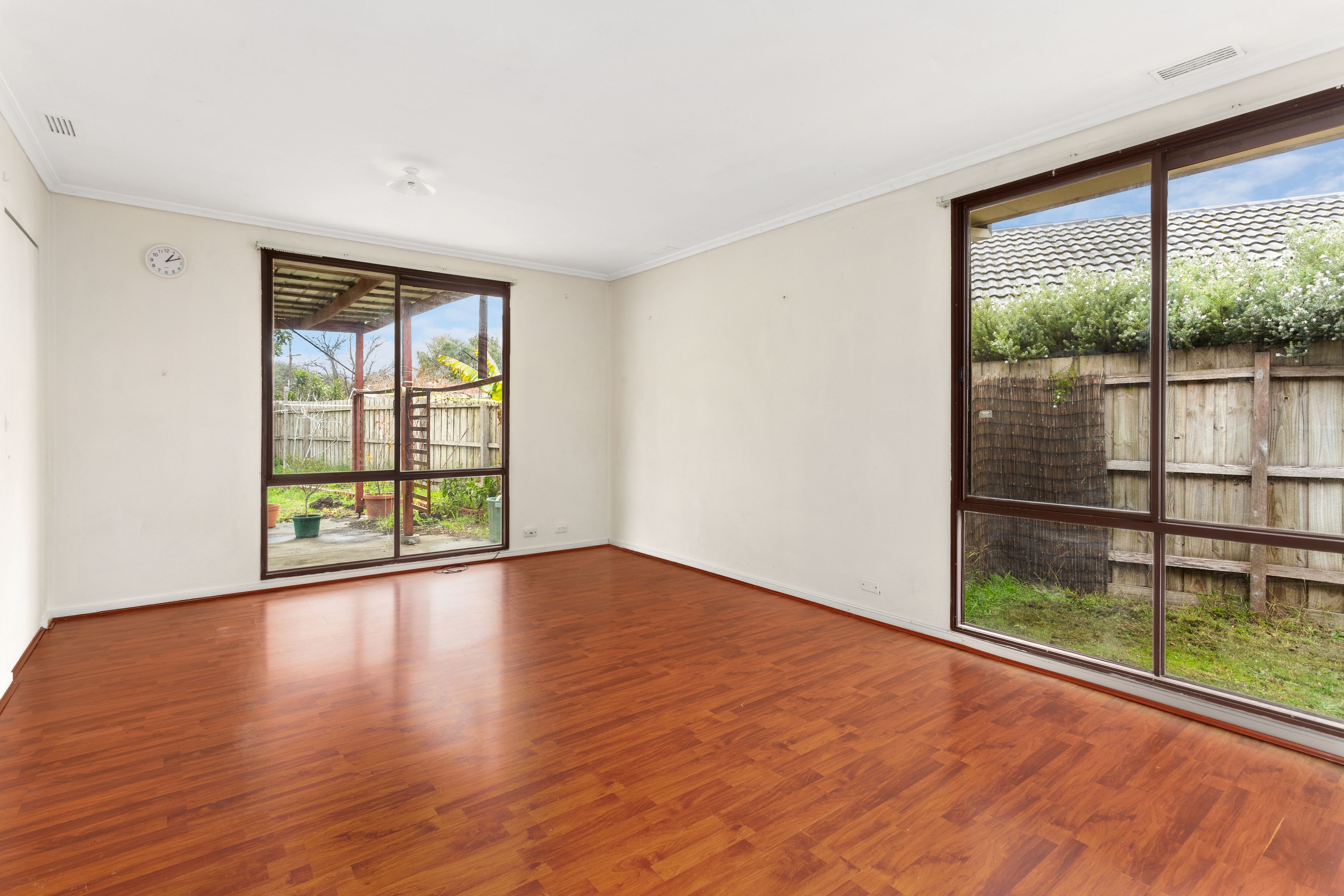 15 Fairbairn Road, Cranbourne, VIC 3977
