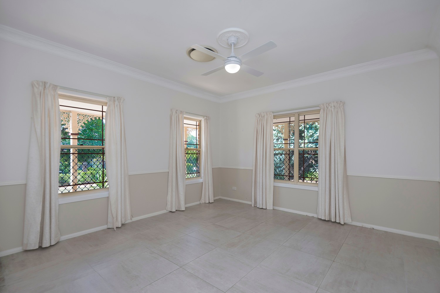 43 Oxford Crescent, Bridgeman Downs, QLD 4035