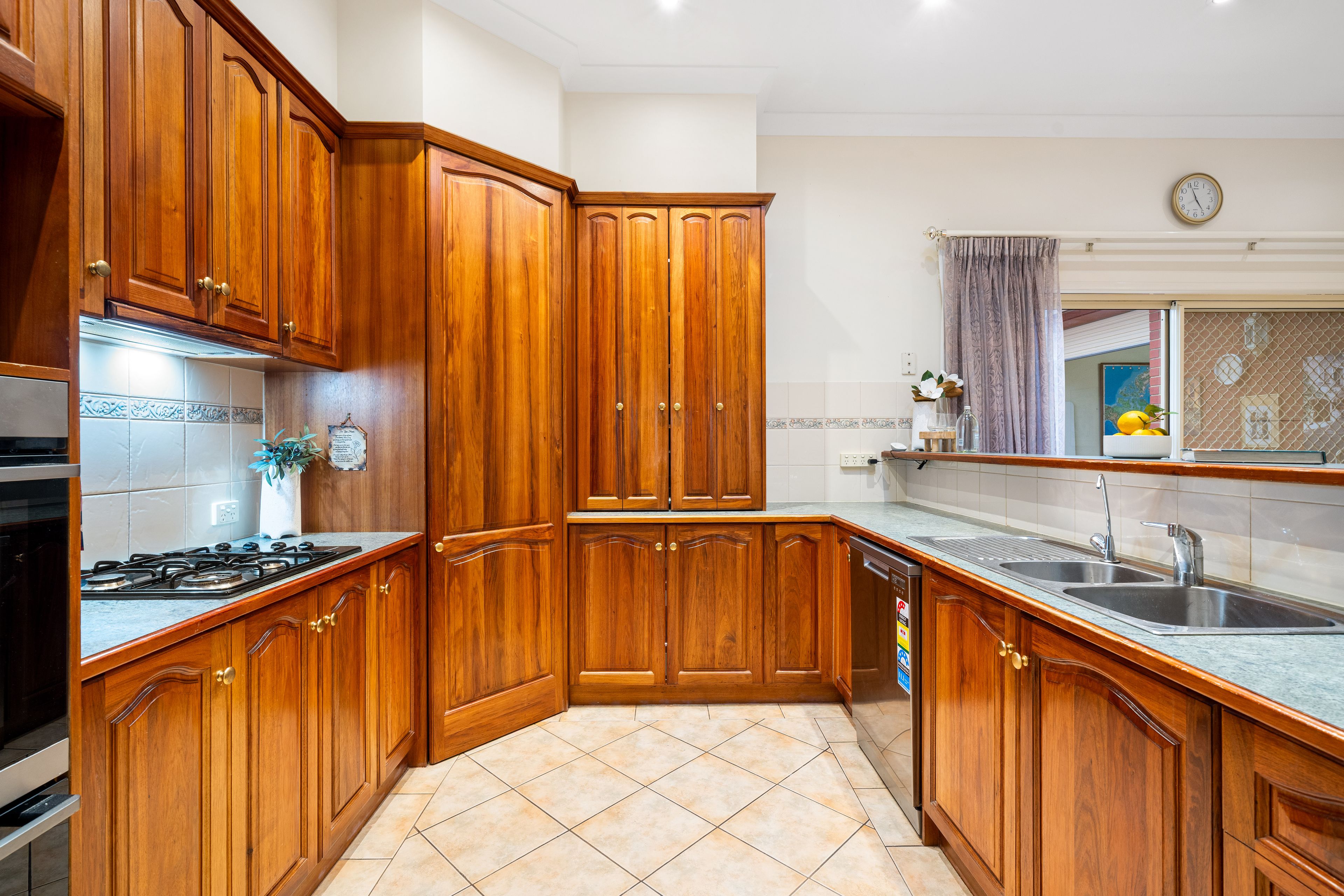 11 Beltana Street — photo 4 of 21