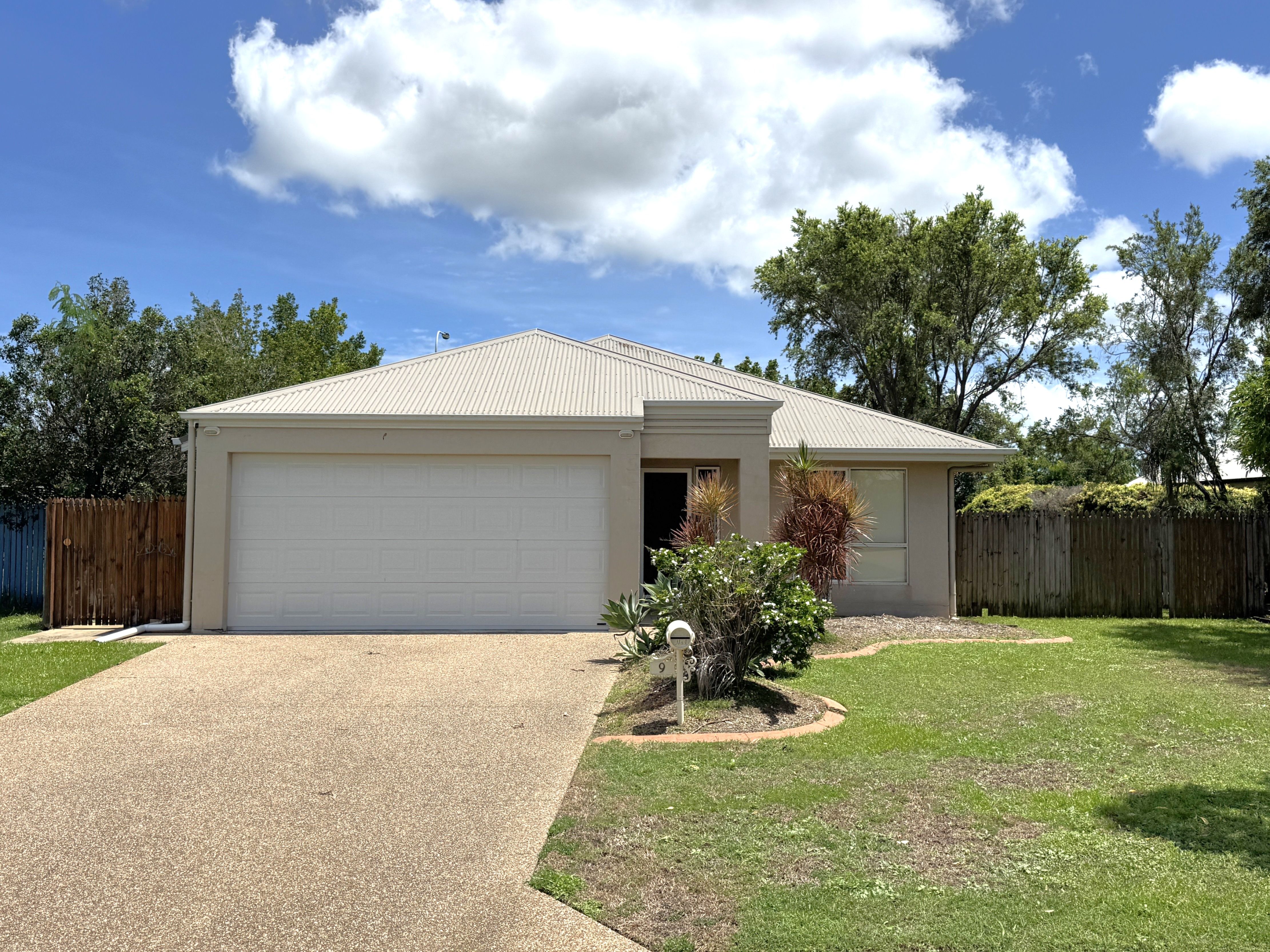 9 Kempton Chase, Burdell QLD 4818