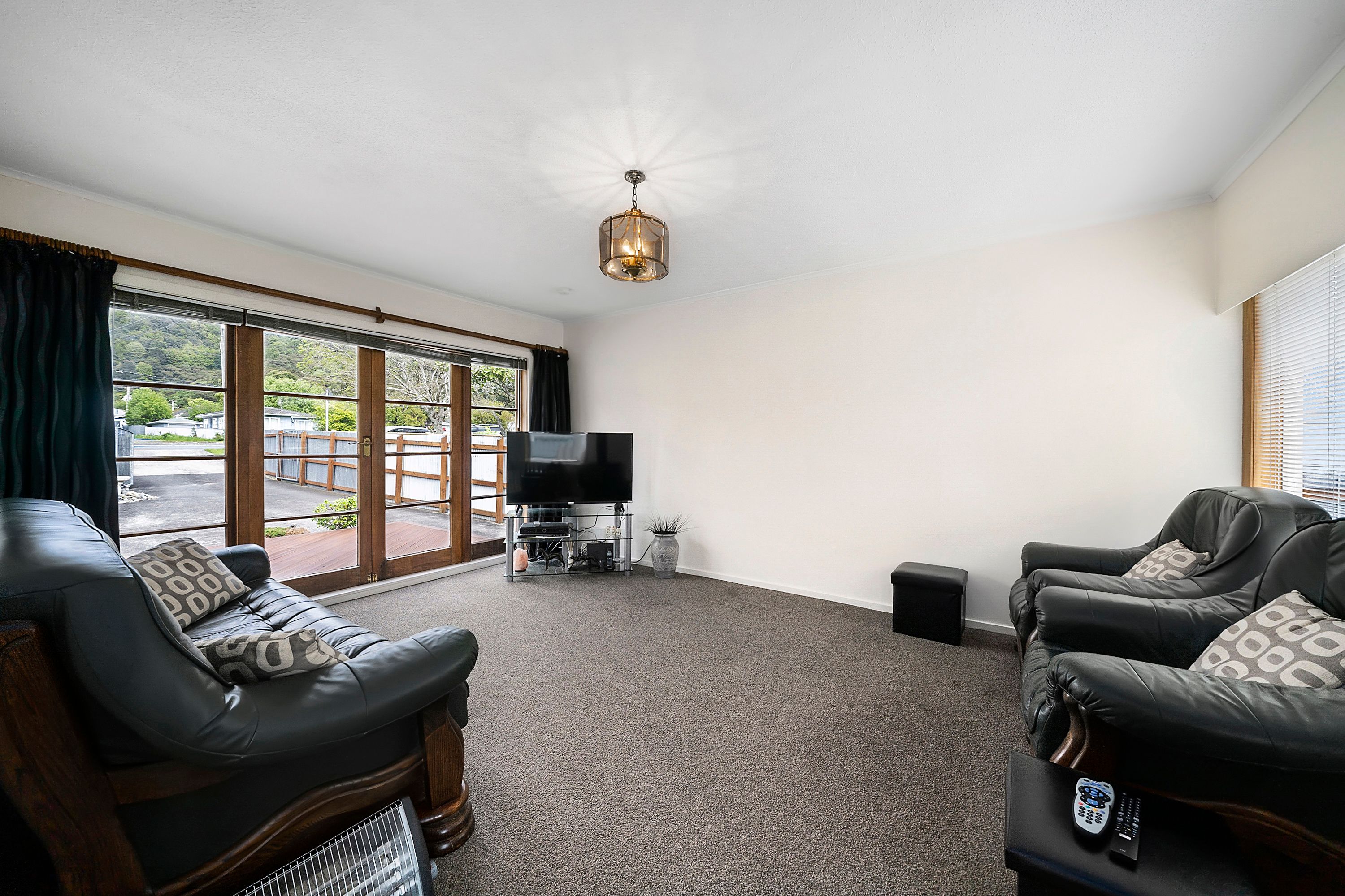 140 Wainuiomata Road, Wainuiomata, Lower Hutt City