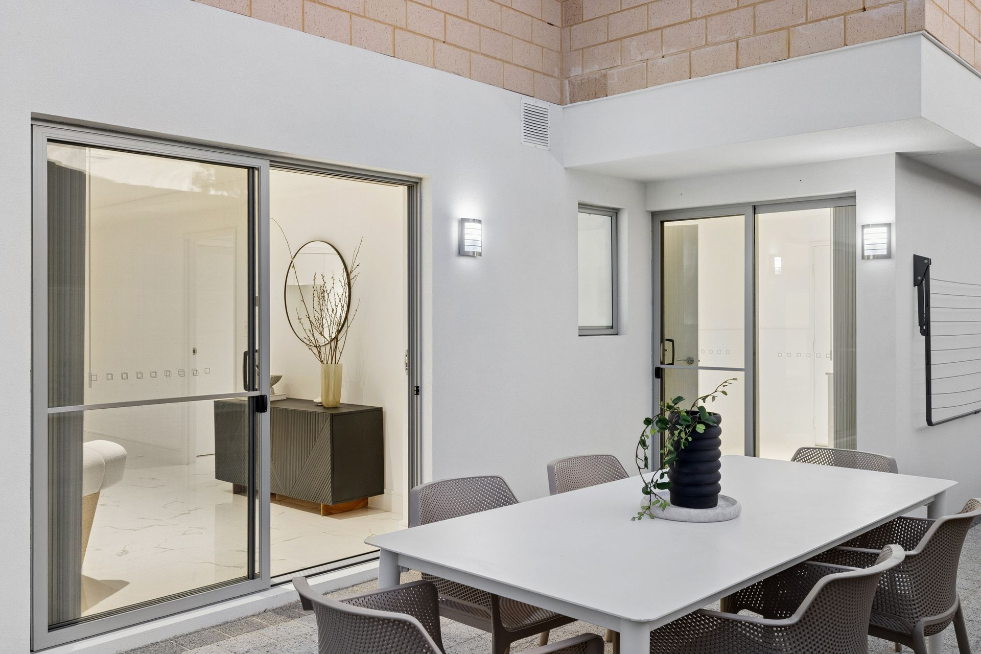 37C Tetworth Crescent — photo 30 of 30