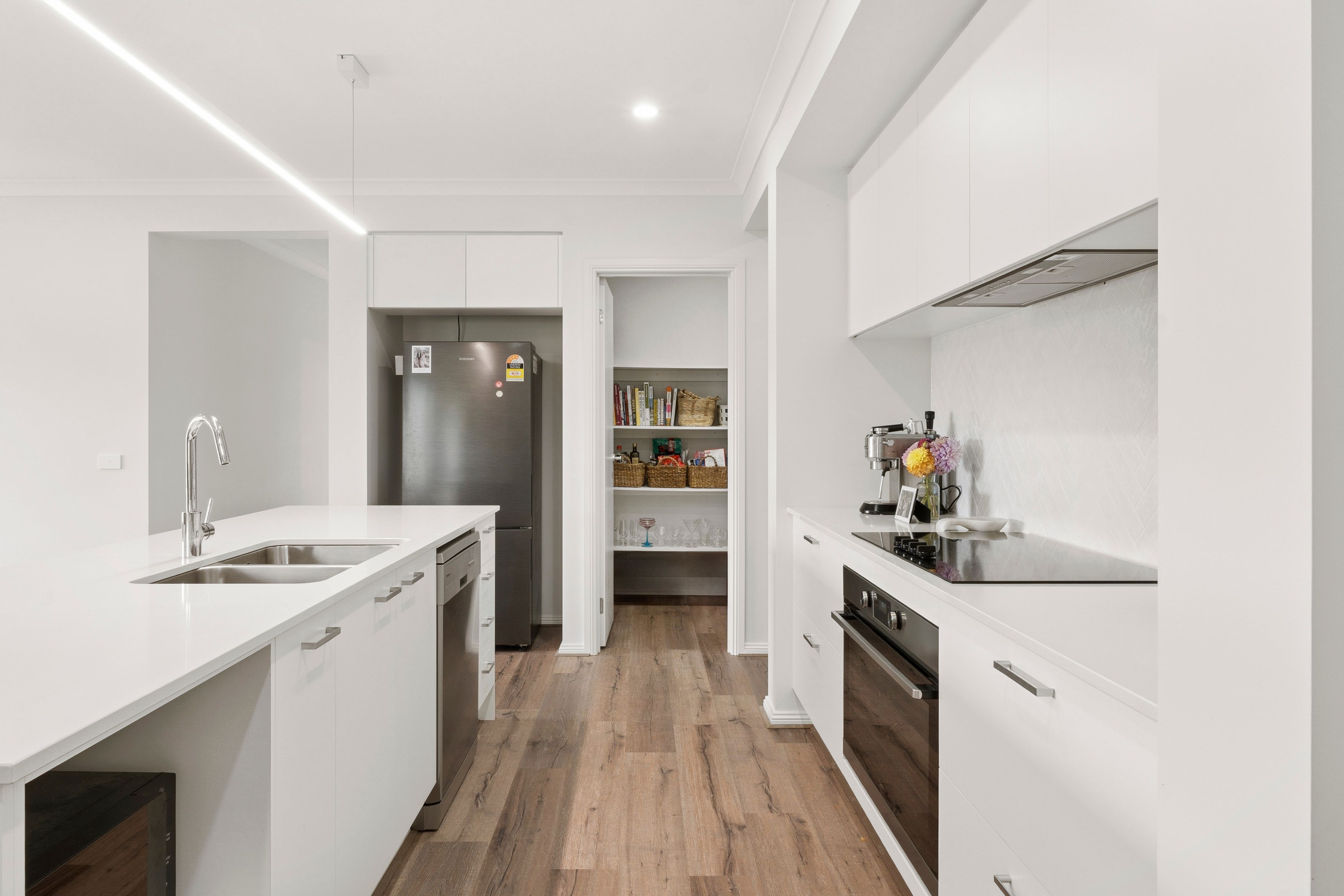 44 Mills Road — photo 3 of 19