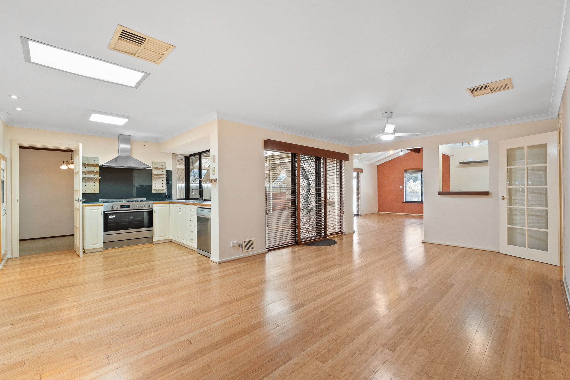 4 Pinjar Court — photo 11 of 28
